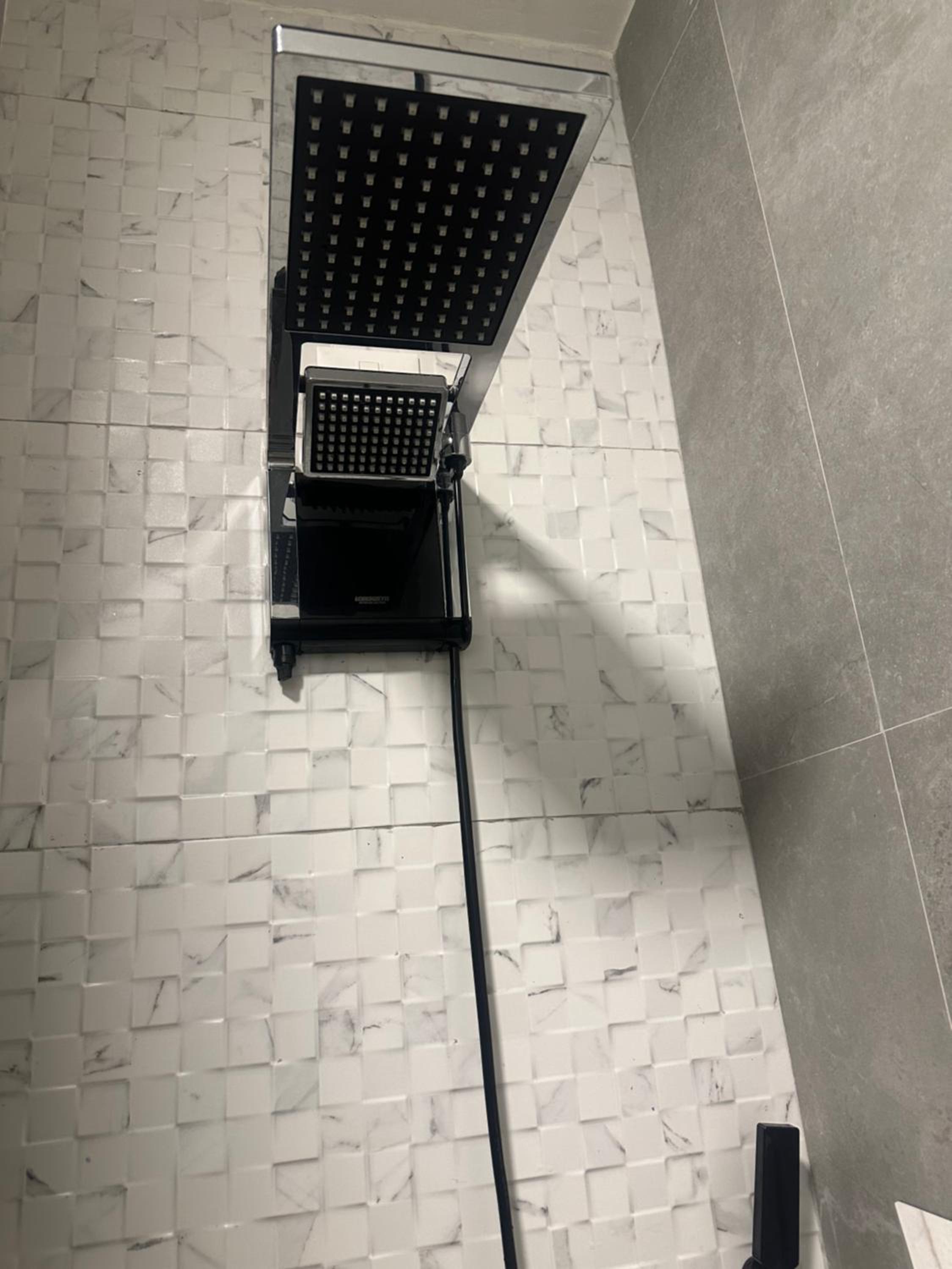 Casa térrea com acessibilidade em Juquehy com piscina climatizada e hidromassagem