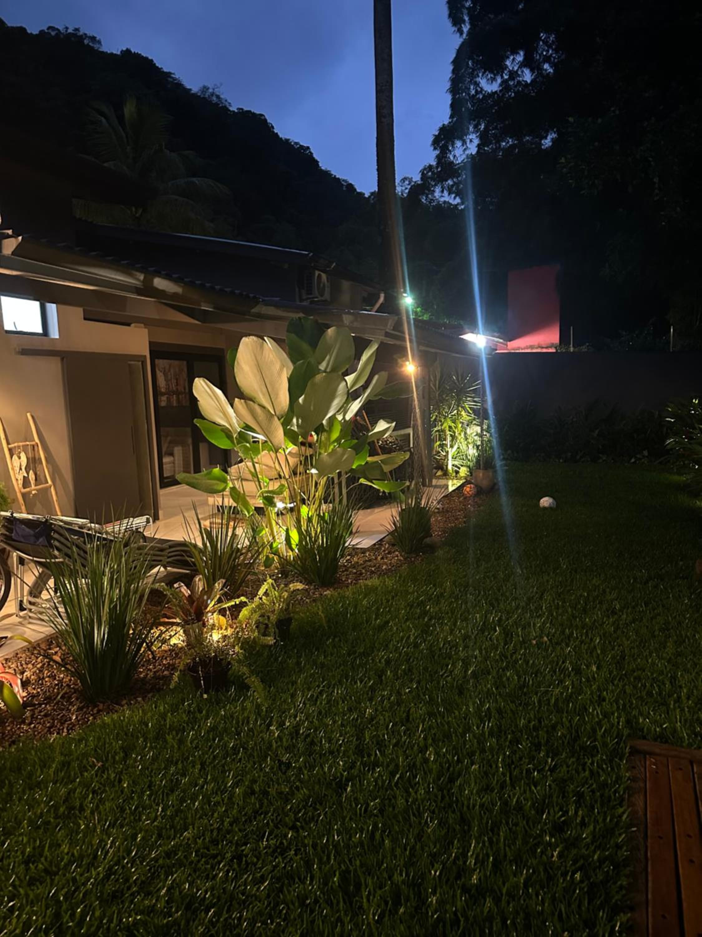 Casa térrea com acessibilidade em Juquehy com piscina climatizada e hidromassagem
