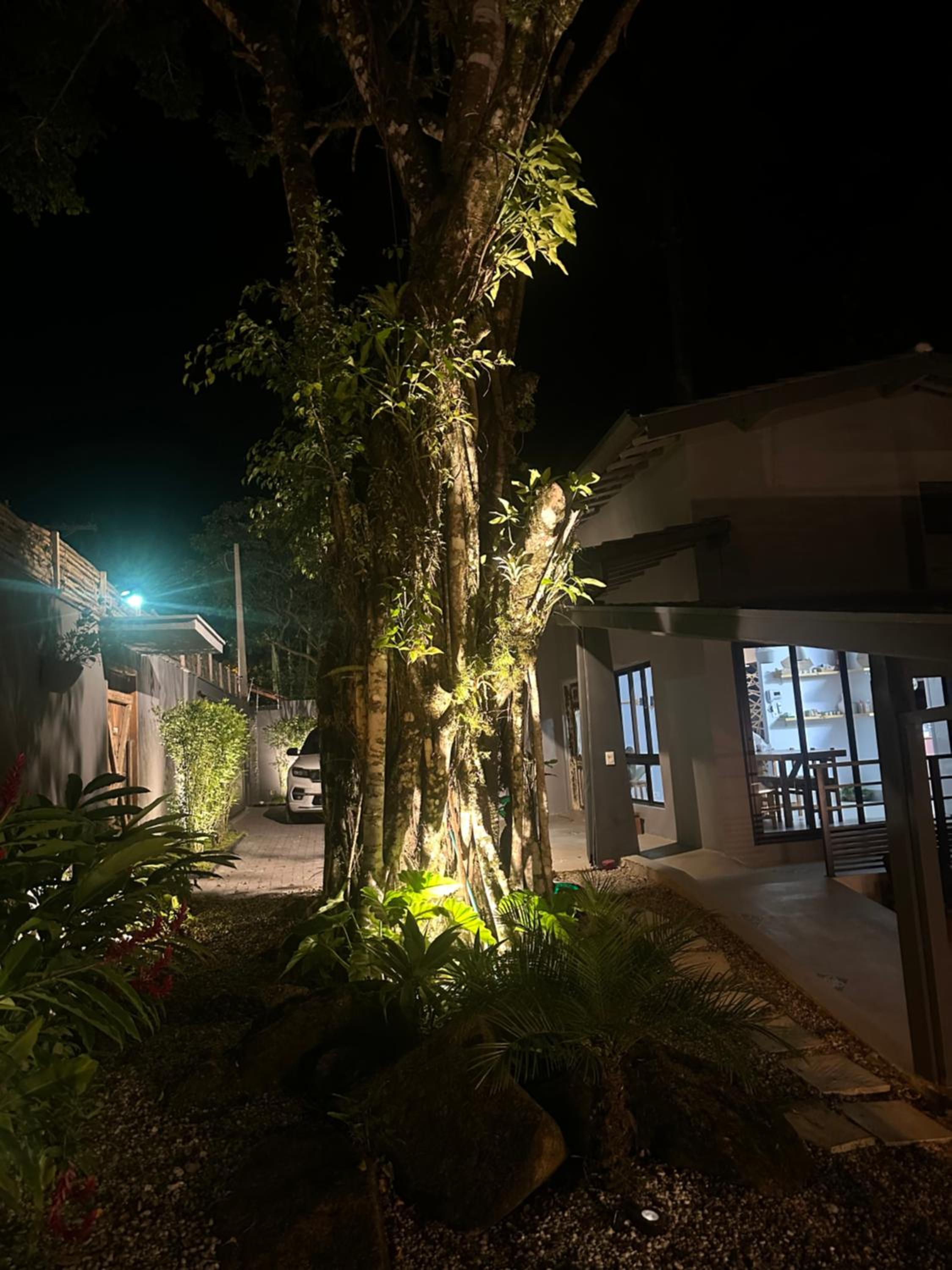 Casa térrea com acessibilidade em Juquehy com piscina climatizada e hidromassagem