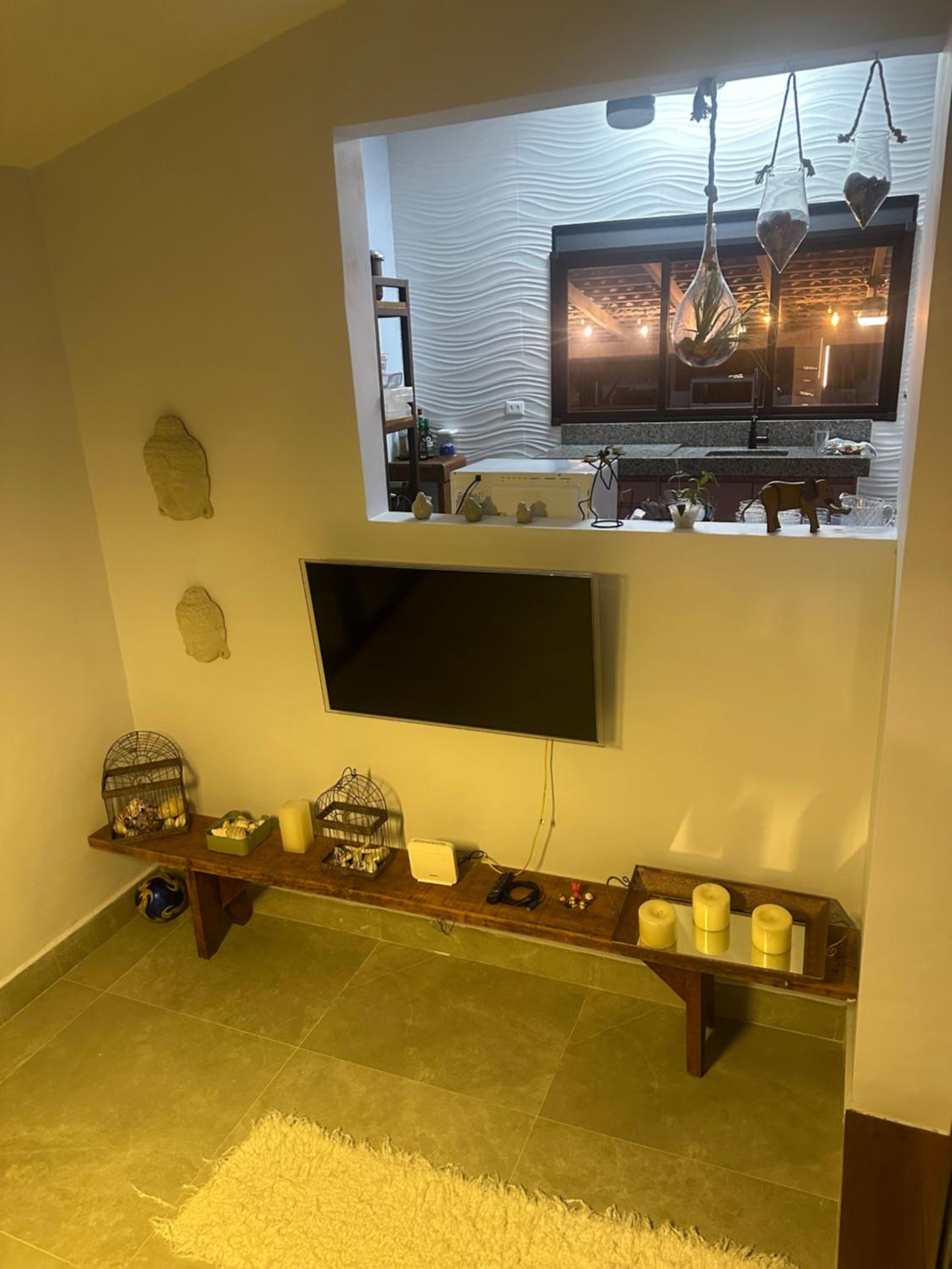 Casa térrea com acessibilidade em Juquehy com piscina climatizada e hidromassagem