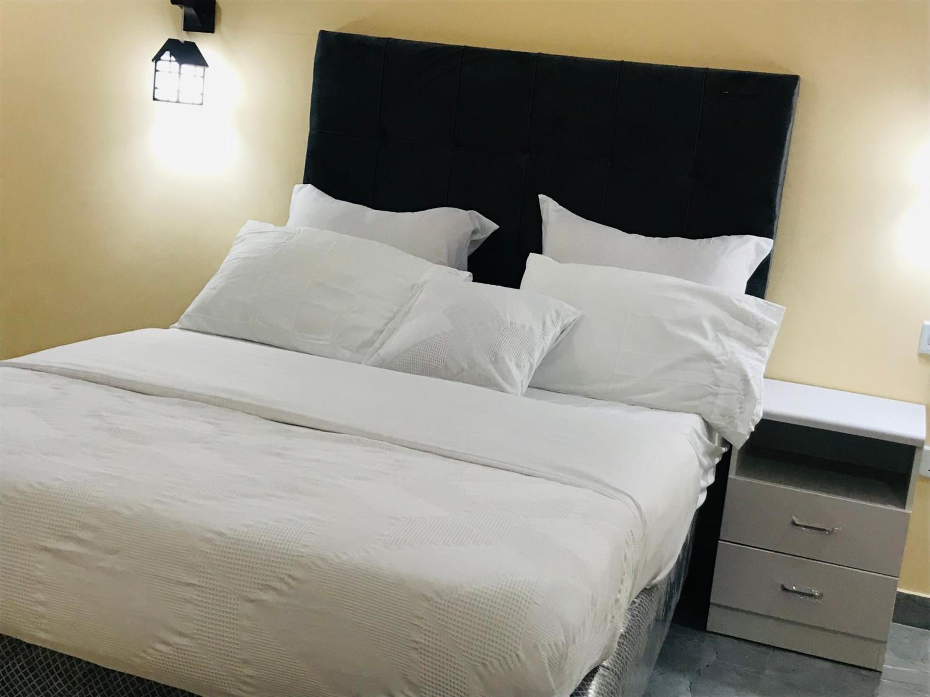 Batoka Apartments