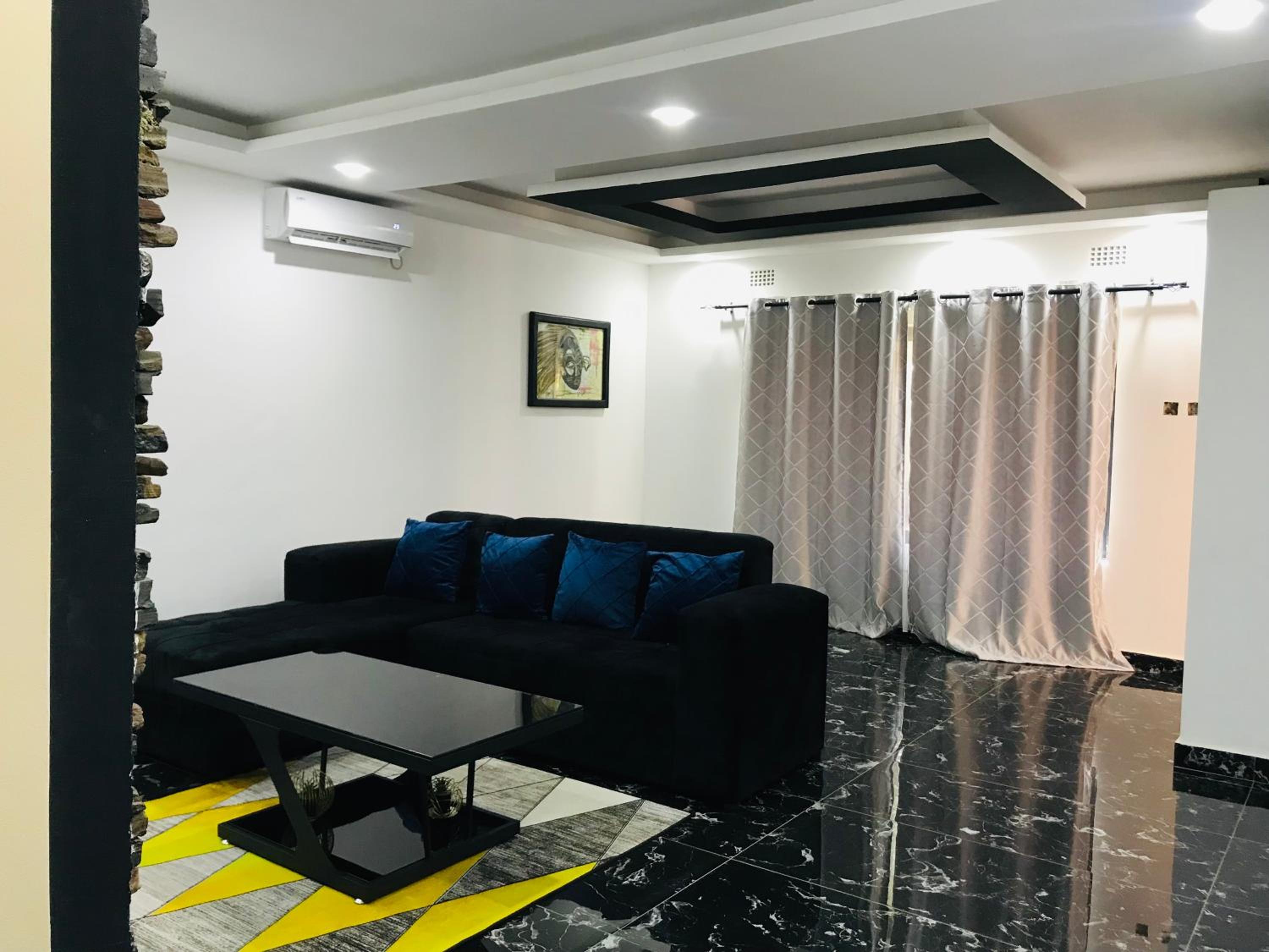 Batoka Apartments