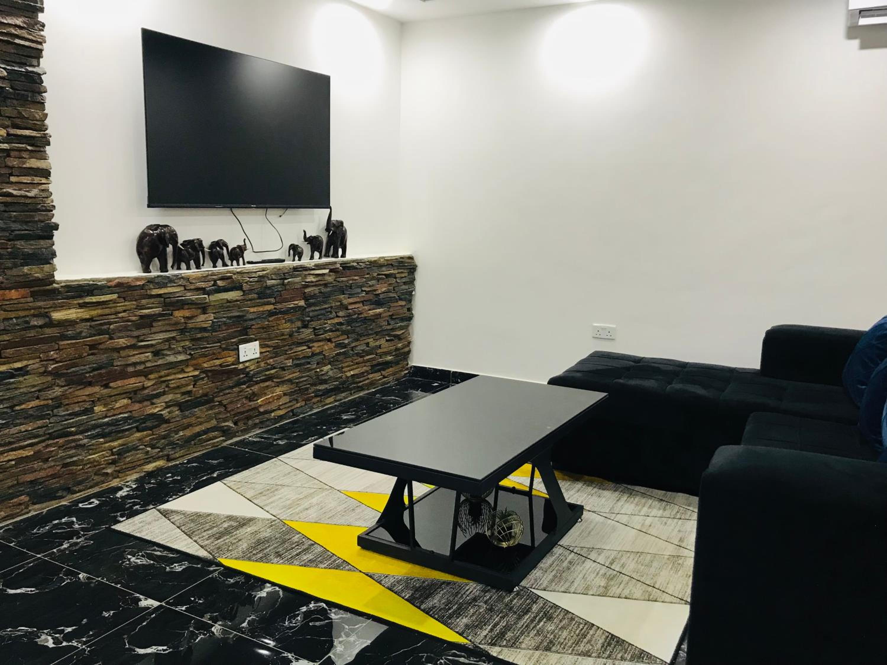 Batoka Apartments