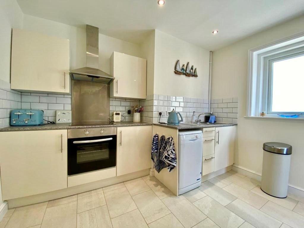 83 Gills Cliff Road view 4