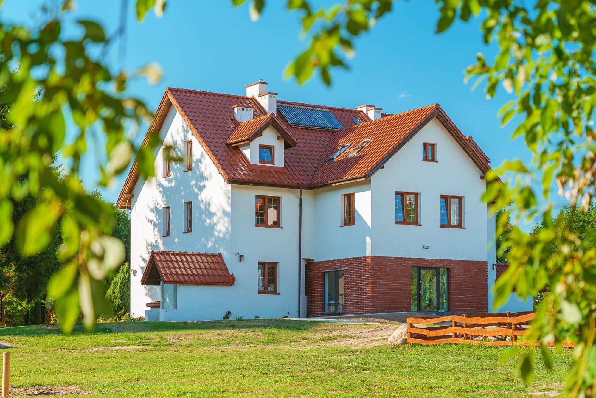 Przystań Jeziorany - pokoje nad jeziorem