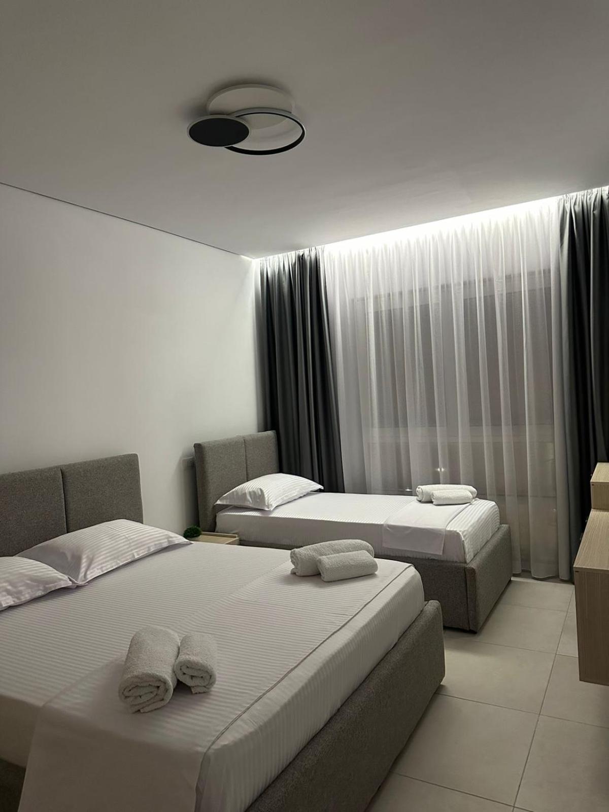EME APARTMENTS - Kompleksi San Pietro, Gjiri i Lalzit