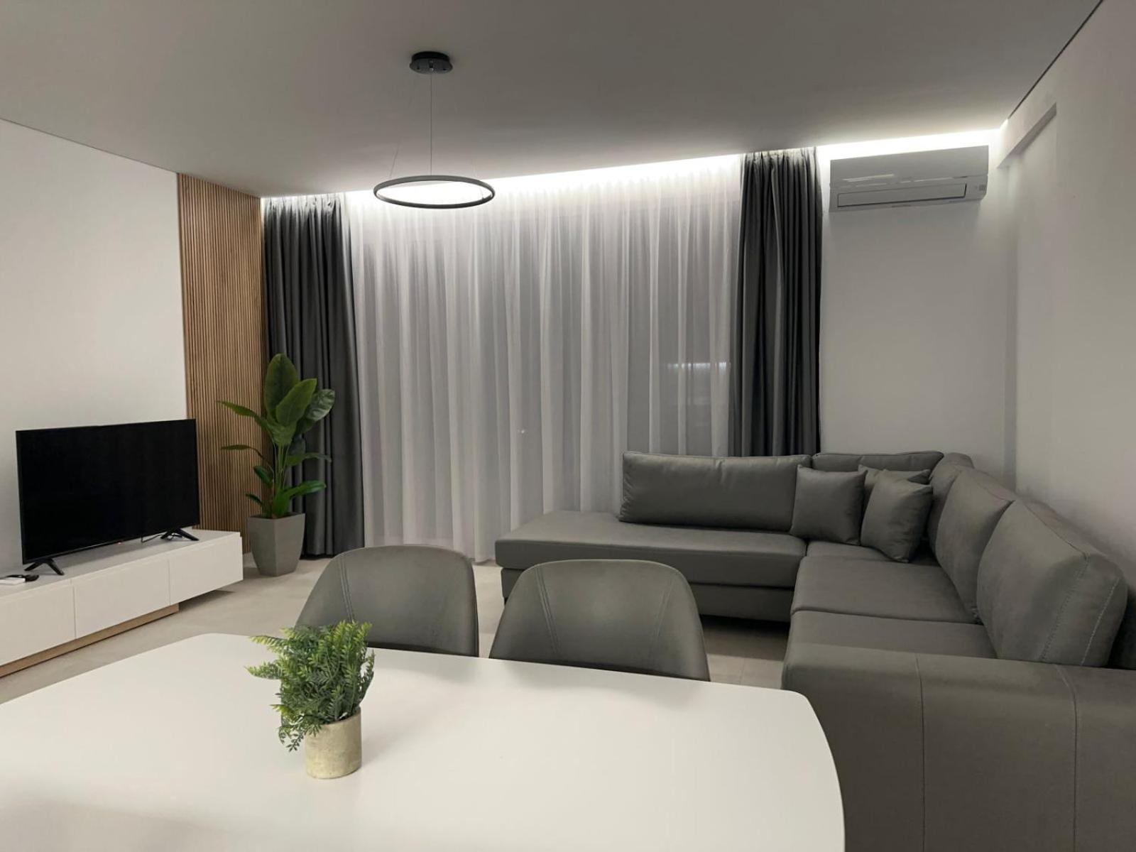 EME APARTMENTS - Kompleksi San Pietro, Gjiri i Lalzit