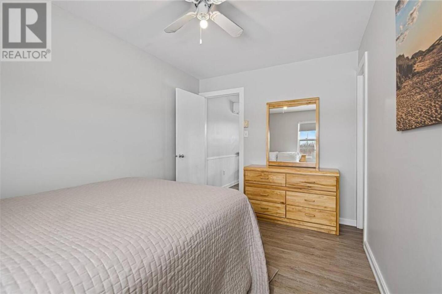 Seabreeze Aboiteau Cottage - beach access
