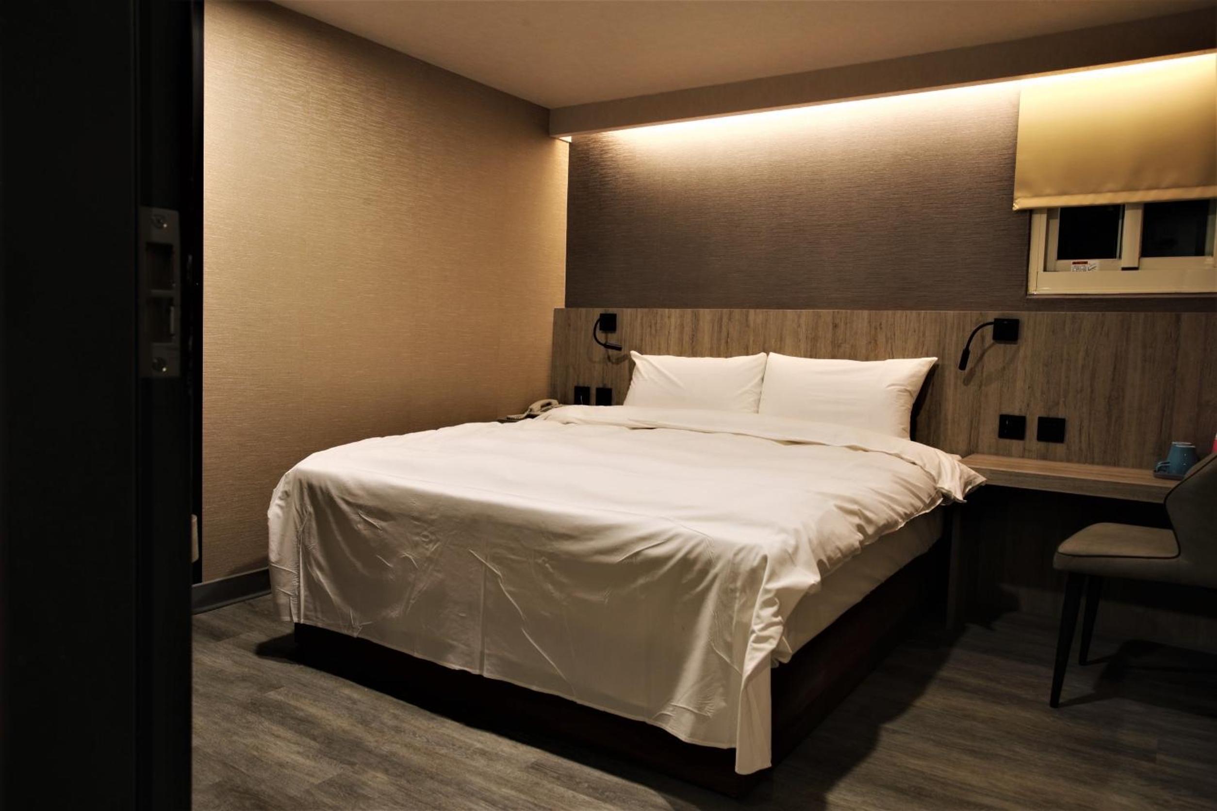Golden Home Hotel