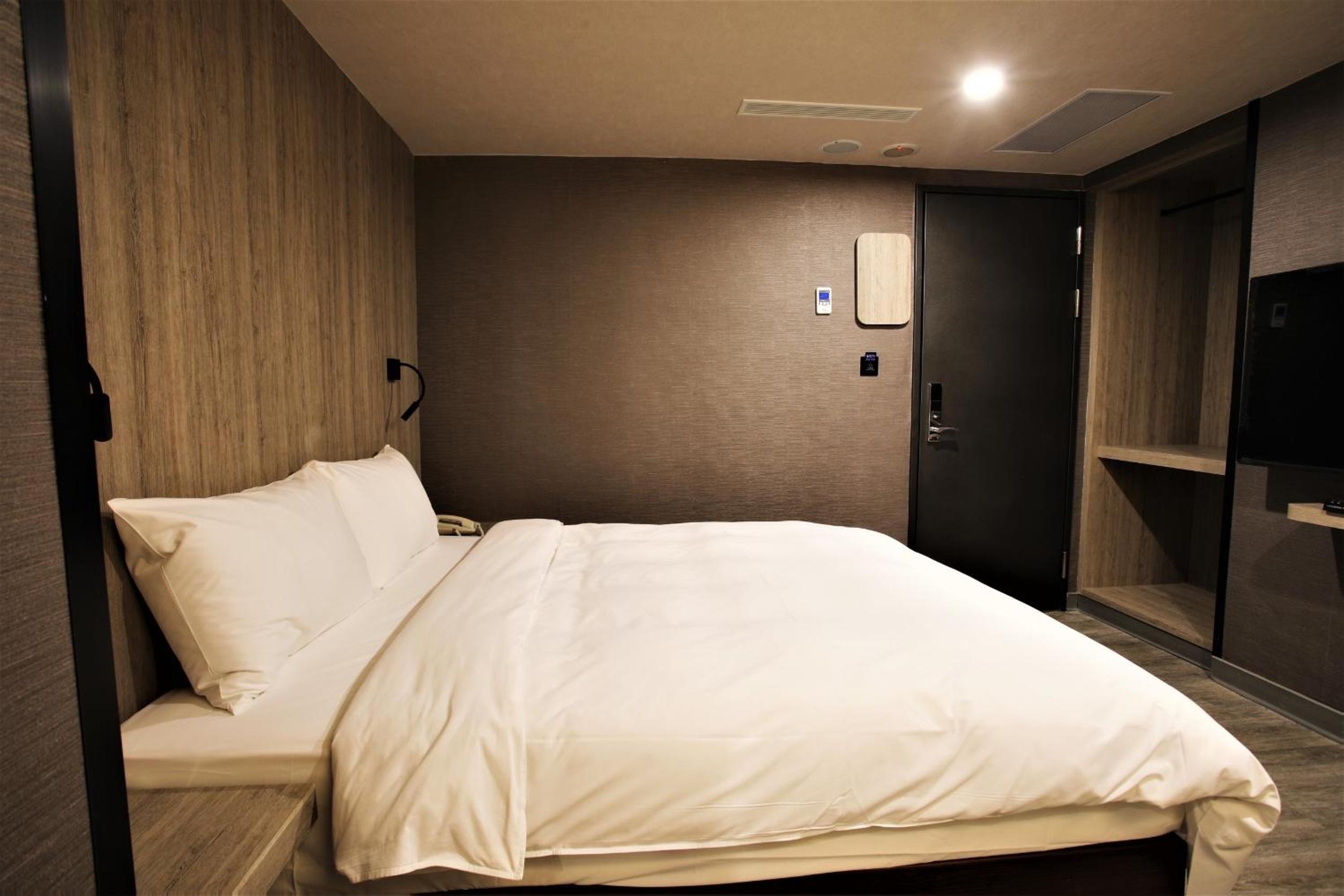 Golden Home Hotel