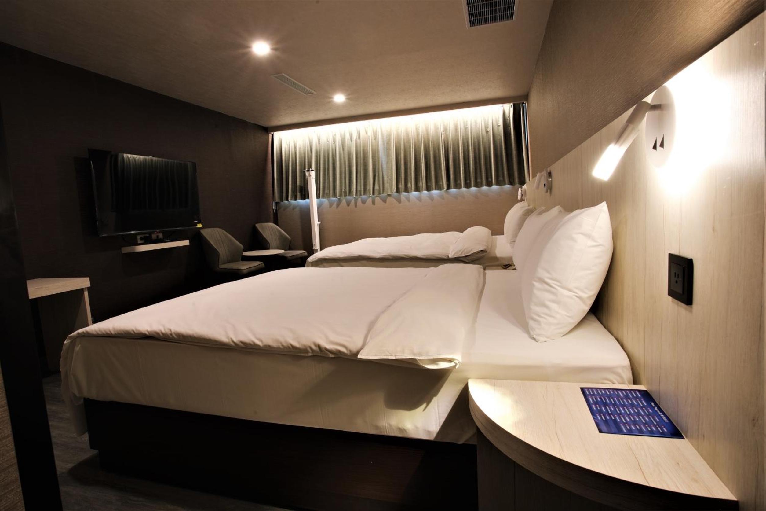 Golden Home Hotel
