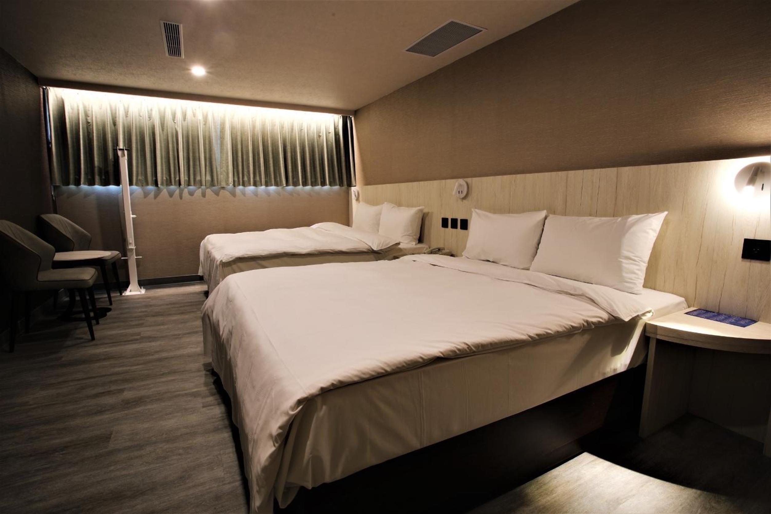 Golden Home Hotel