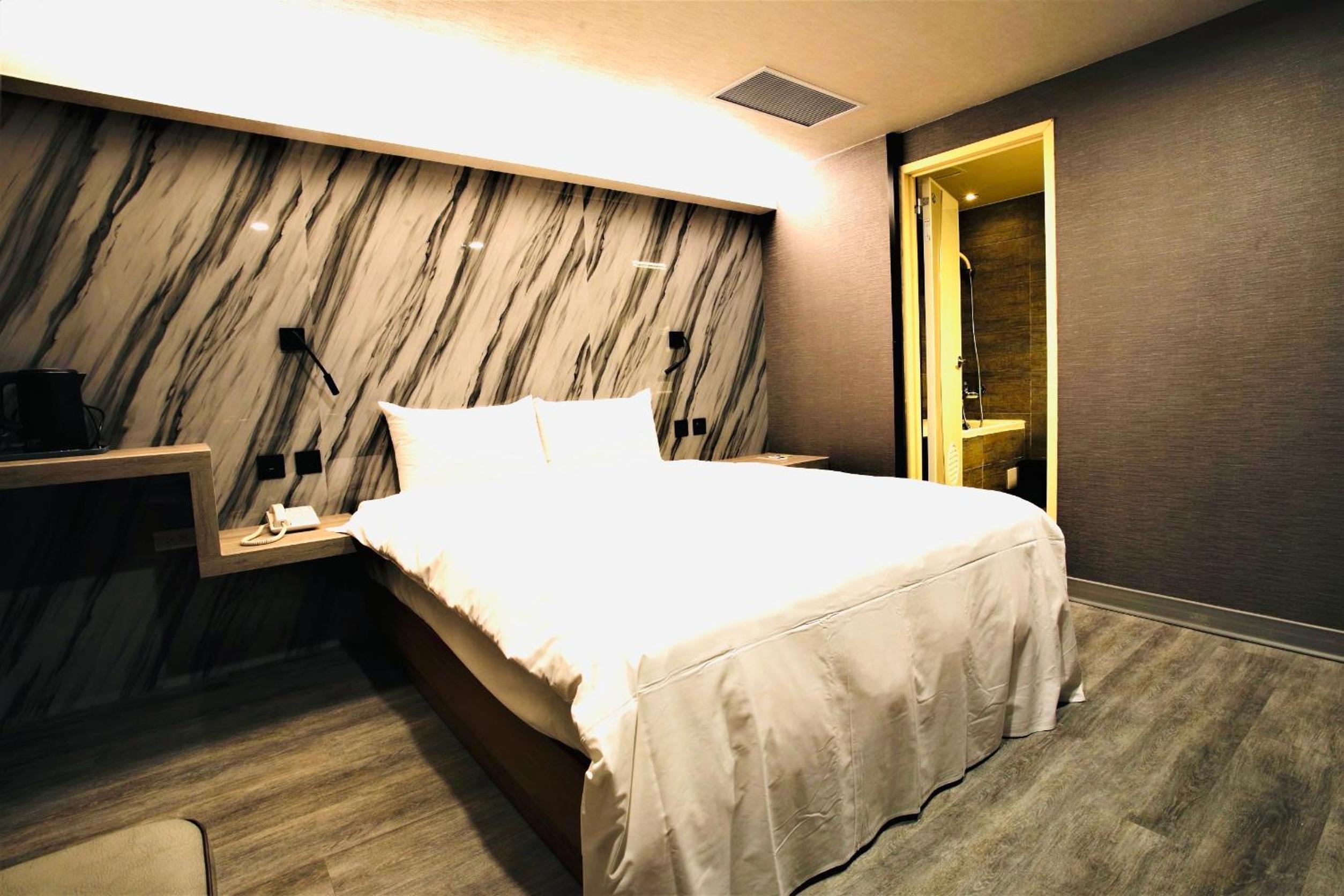Golden Home Hotel