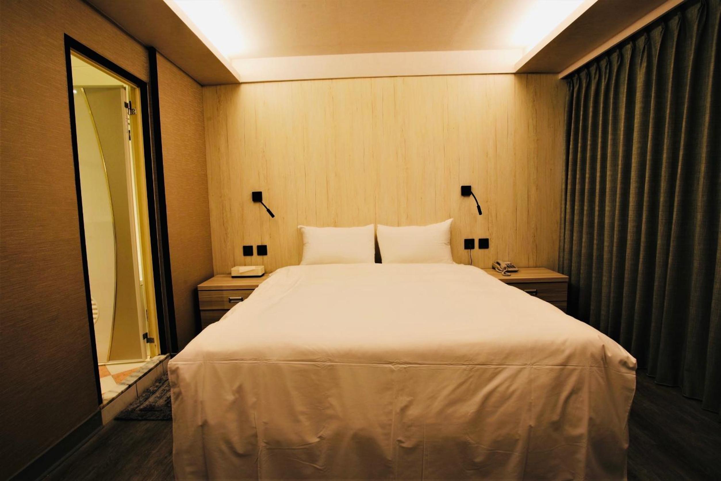 Golden Home Hotel