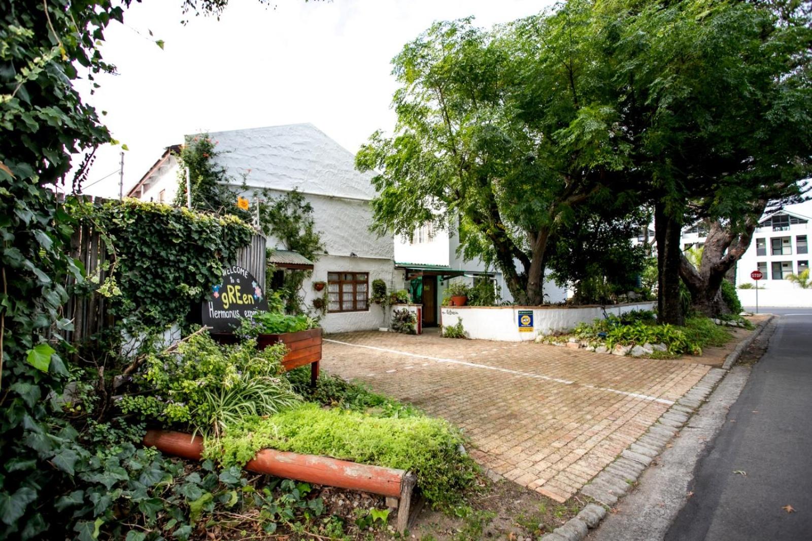 Zoete Inval Travelers Lodge Guesthouse Hermanus