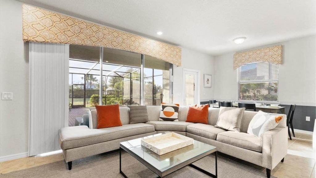 5 Bed 4 Bath Townhouse with Pool townhouse view 5