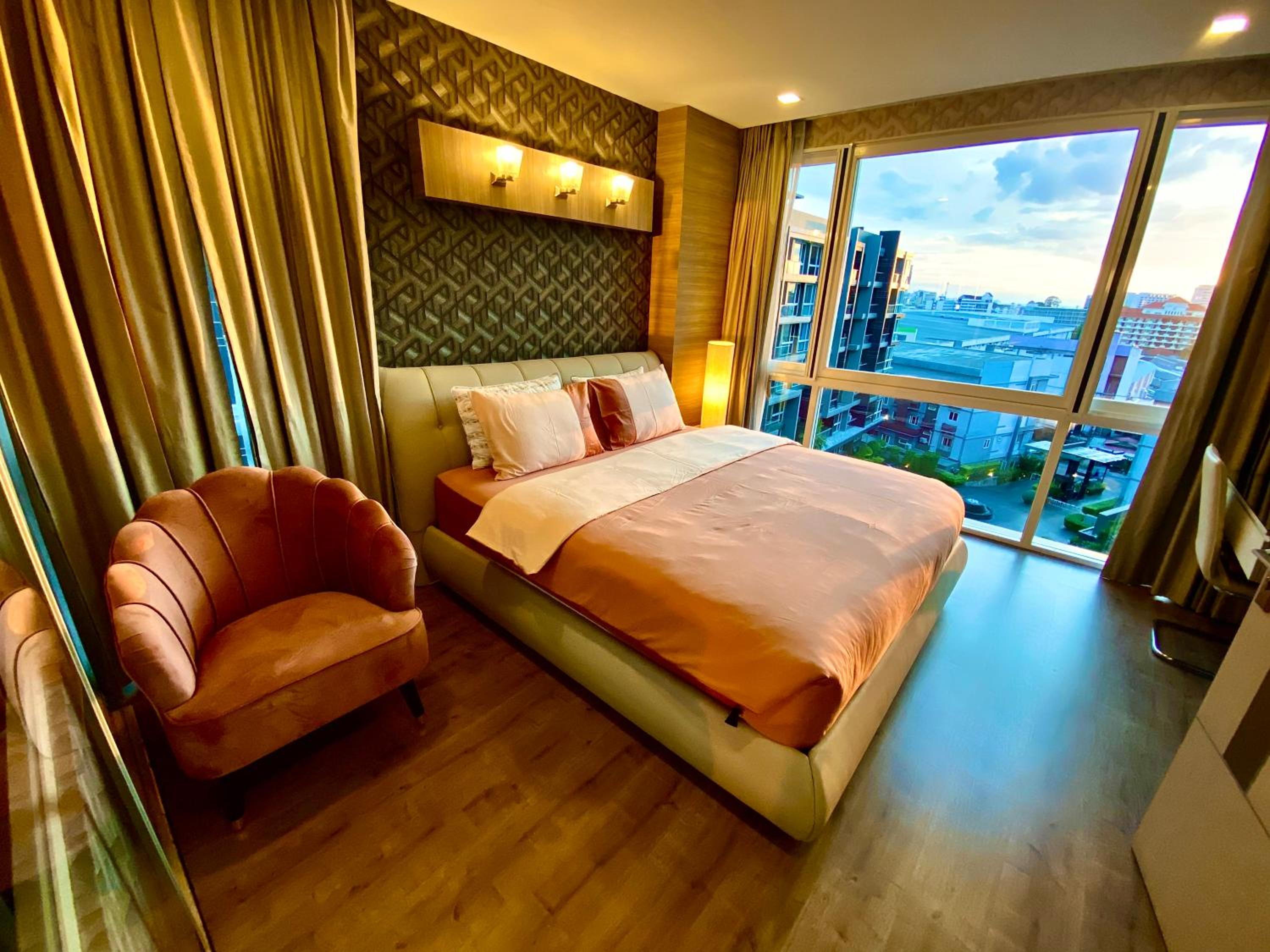 Hotel Lux SL Luxury Style of Life - Image 1