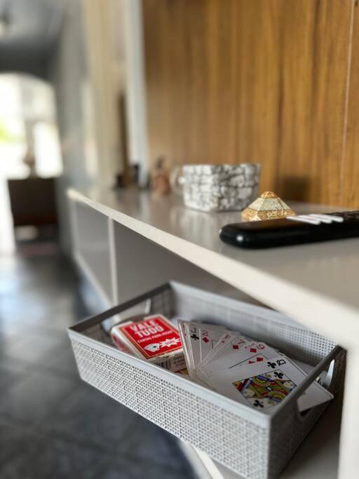 Linda e Ampla Casa Inteira Próxima ao Centro de Criciúma