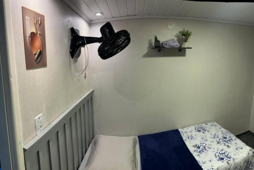 Linda e Ampla Casa Inteira Próxima ao Centro de Criciúma
