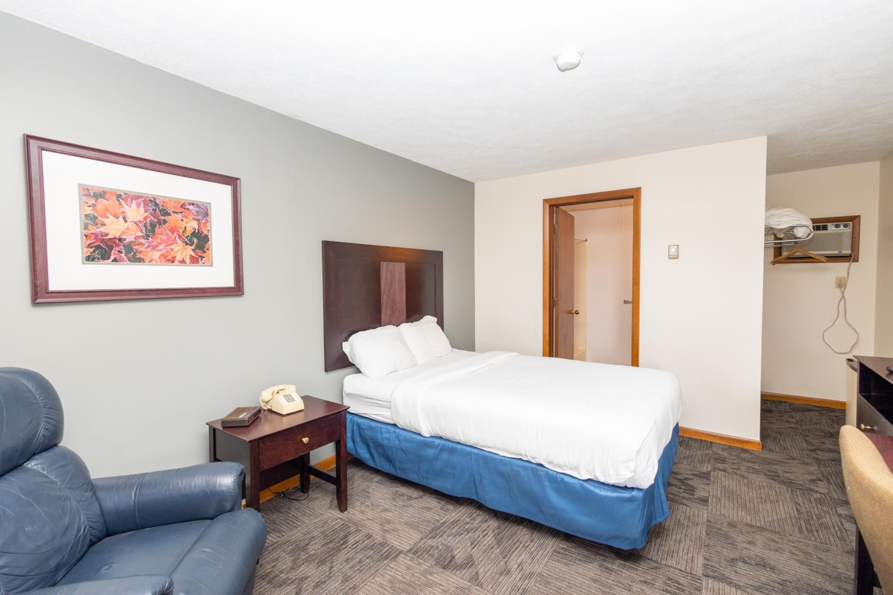 Marquette Vacations - Brentwood Motor Inn - Property Image 3