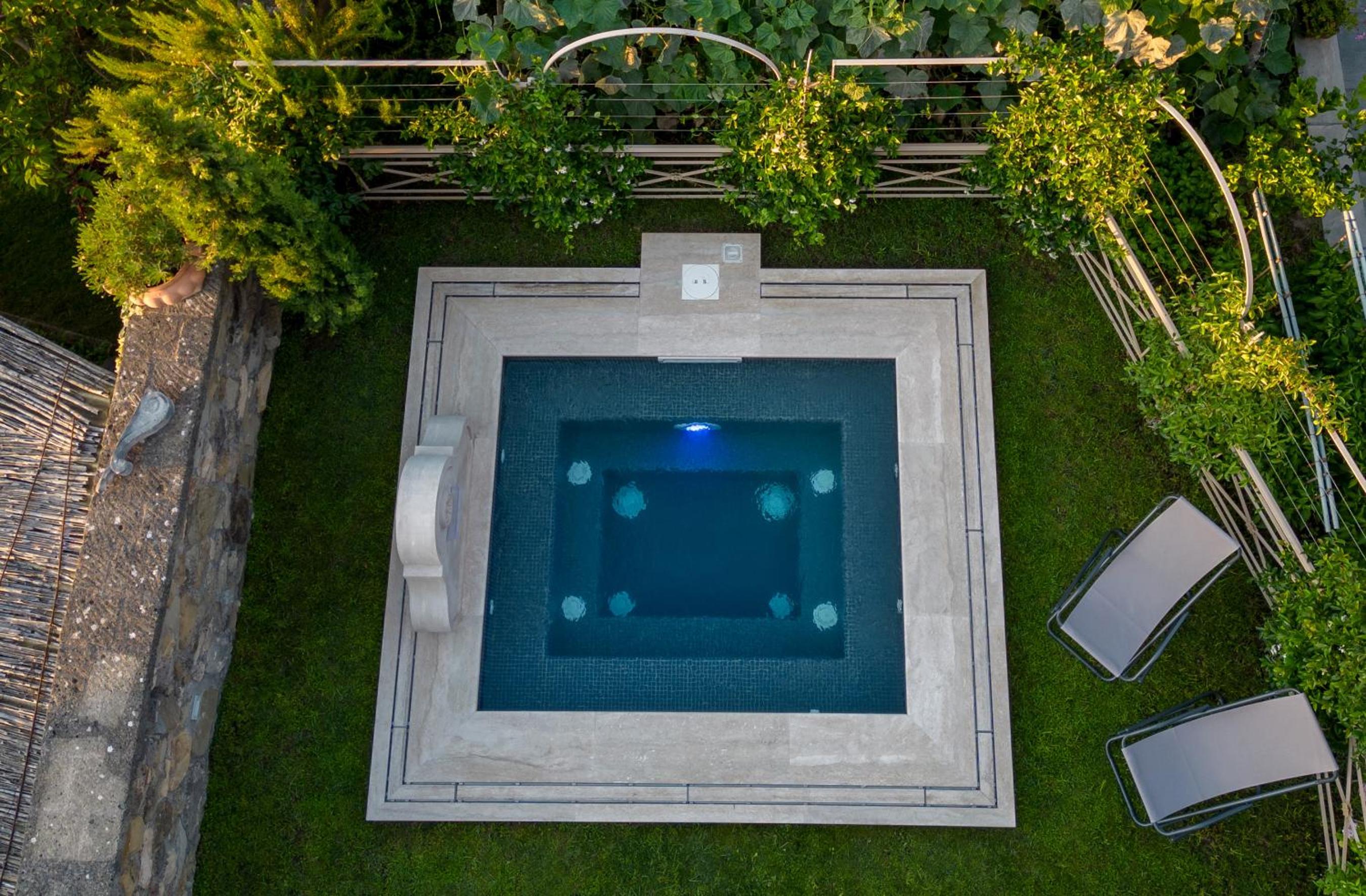 INSULA LUBRENSIS flat photo 3