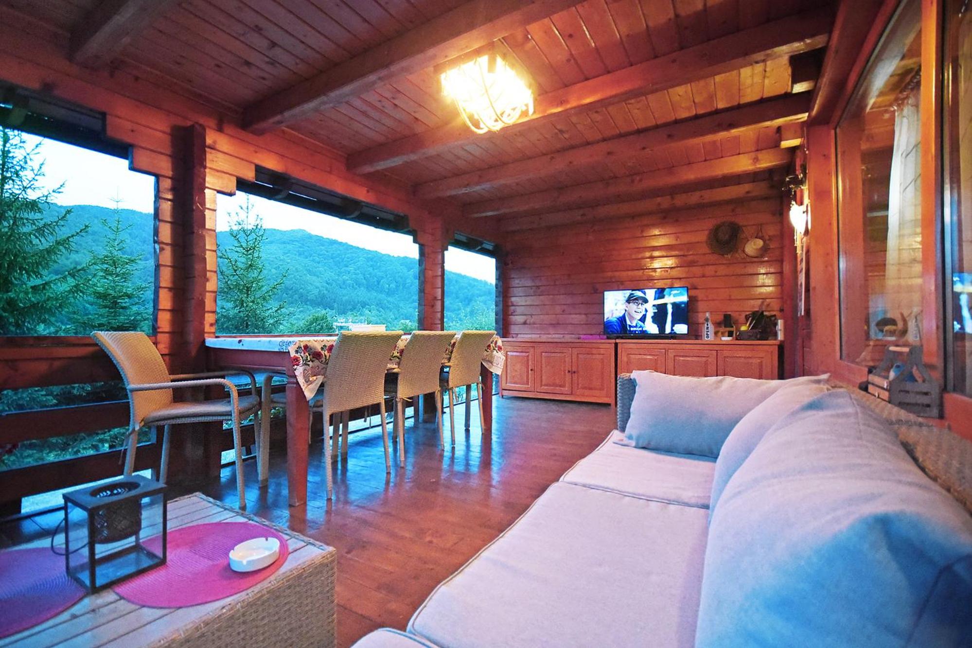 Cabana Poiana Verde view 4