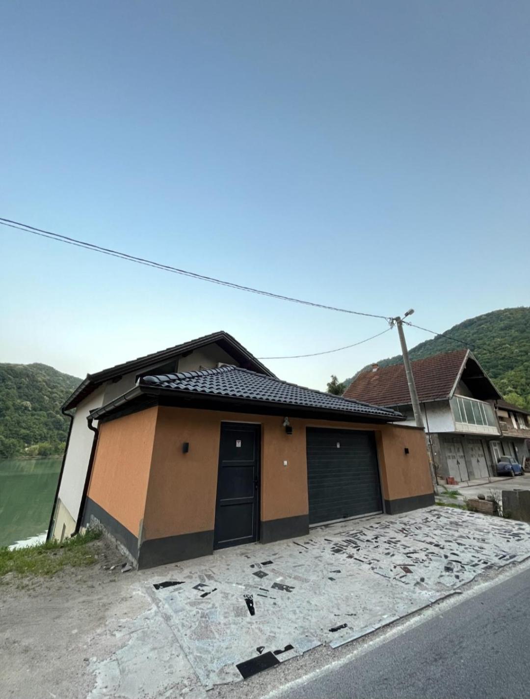 Vikendica Teodora - Zvornik