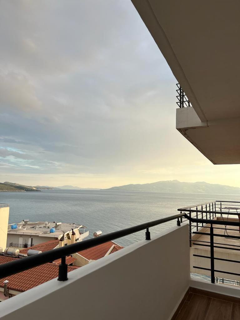 Lulo's Apartment with Sea View