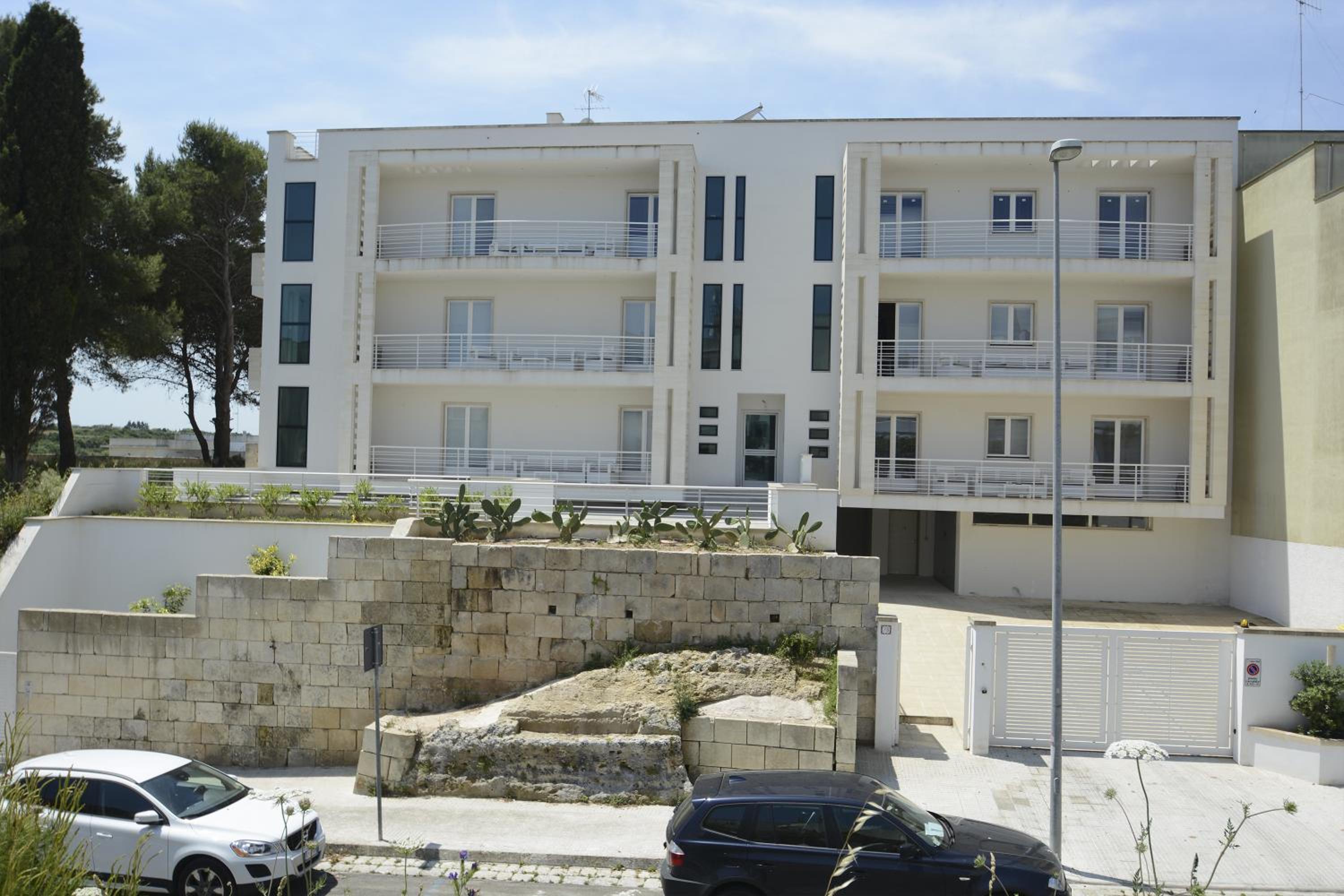Hypogeum Suites & Apartments