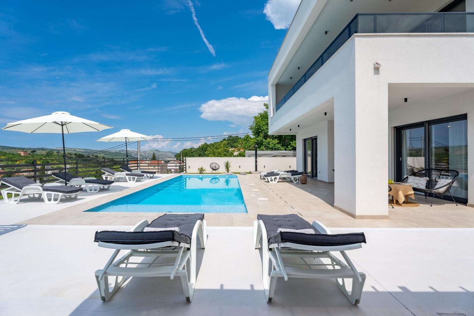 Villa Mirage view 4