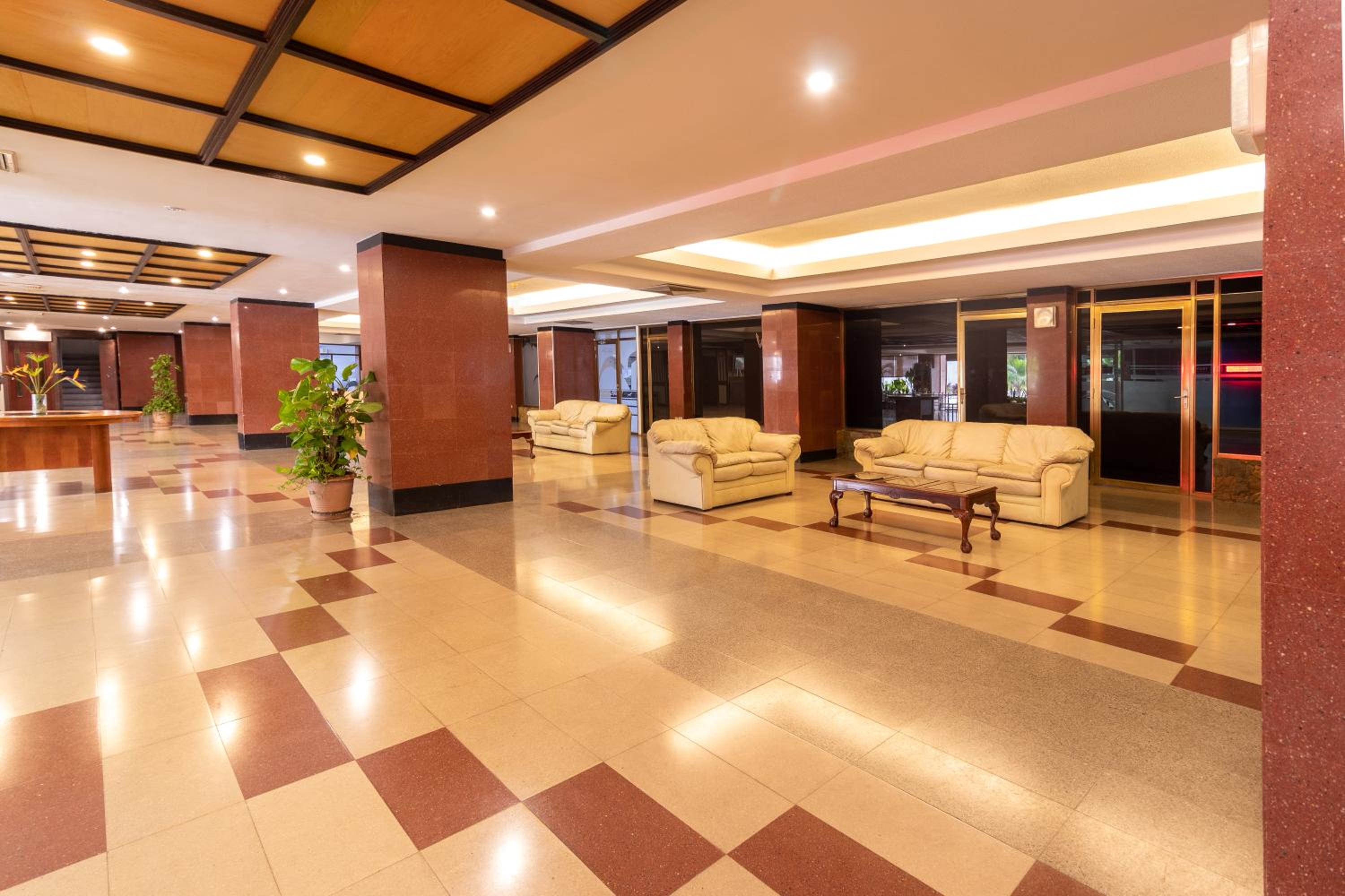 Hotel Faranda Express Puerta del Sol Porlamar - Photo 9