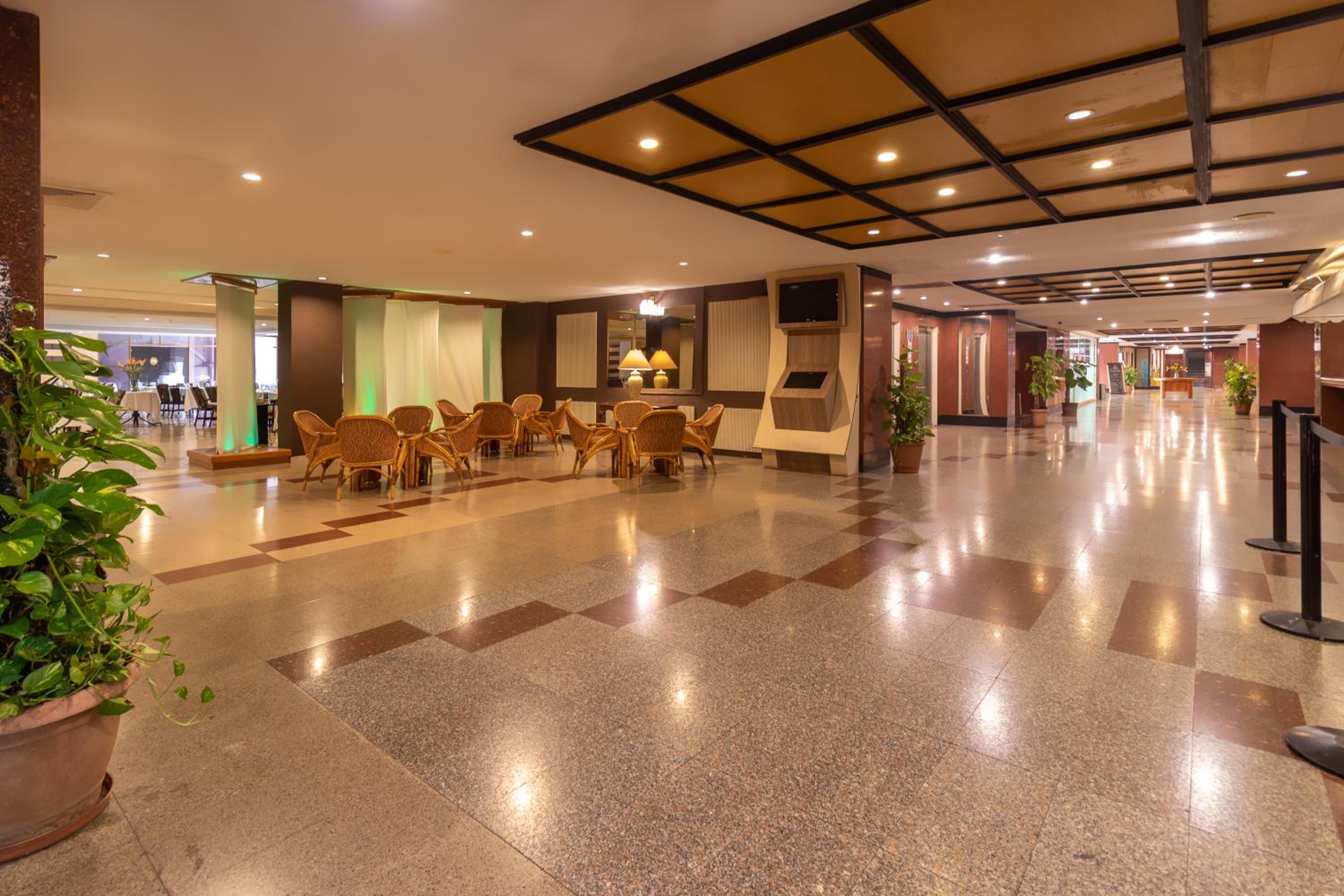 Hotel Faranda Express Puerta del Sol Porlamar - Photo 17