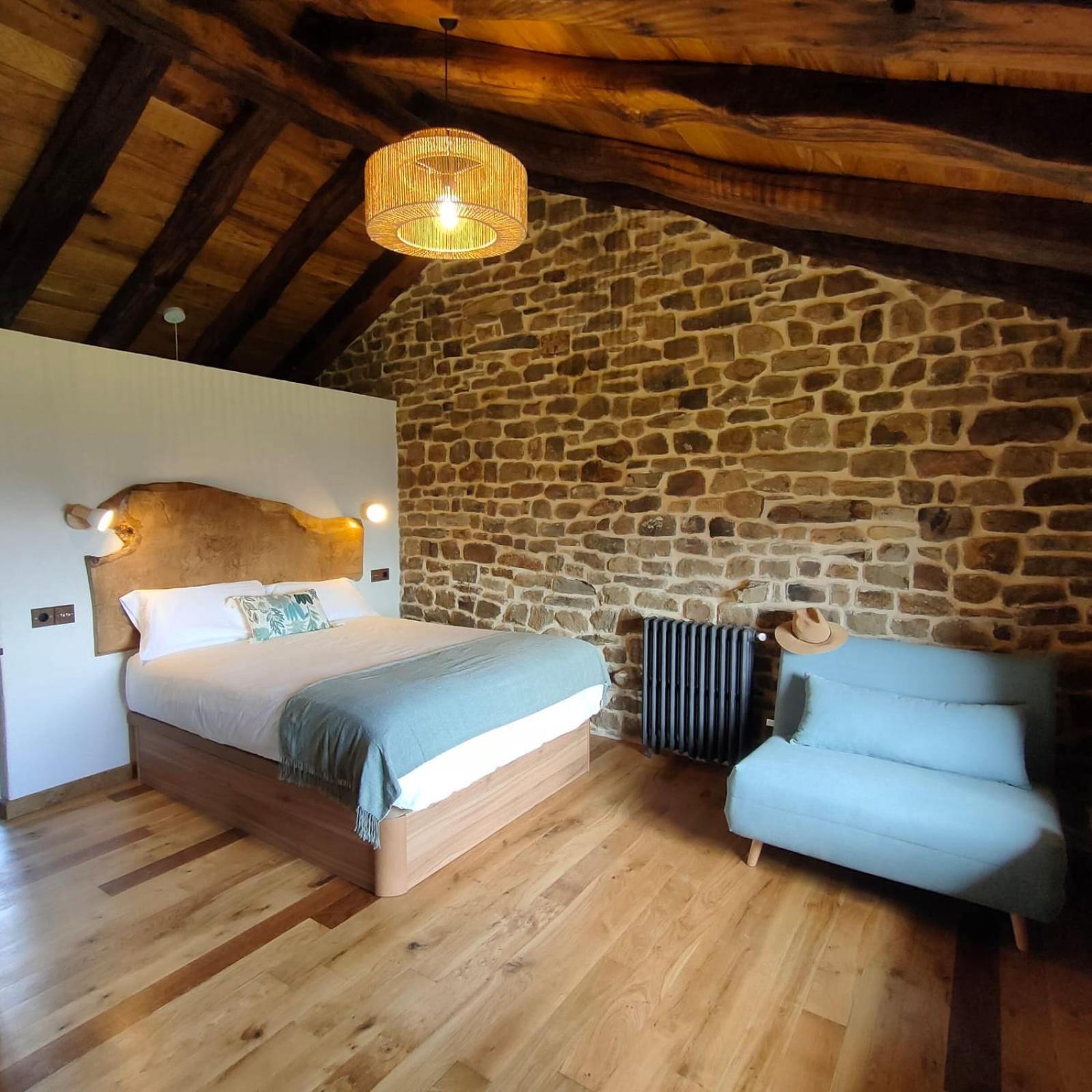 Villa Brenagudina - Cabaña Pasiega con piscina climatizada
