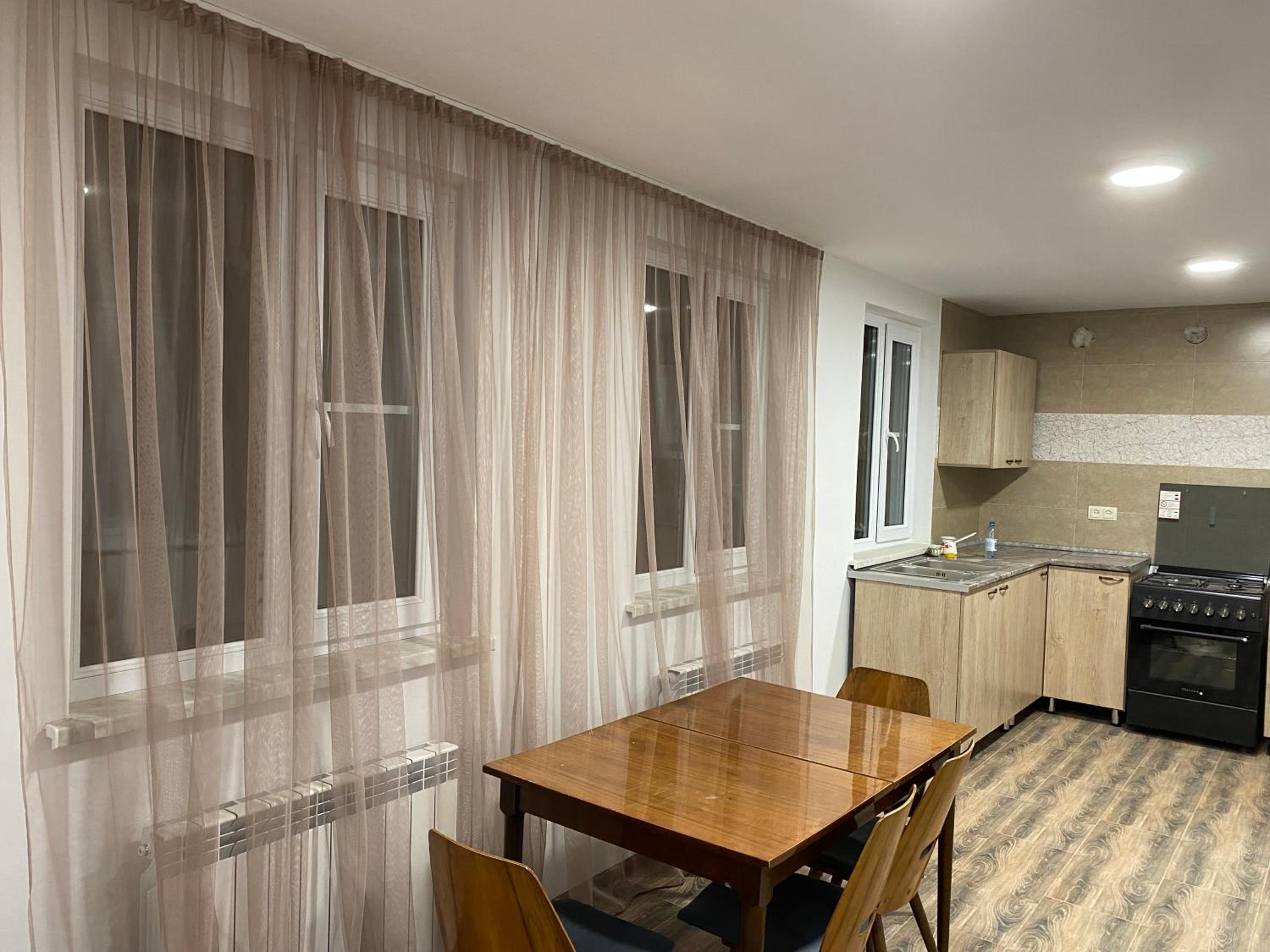 Riverside Rancho guest house