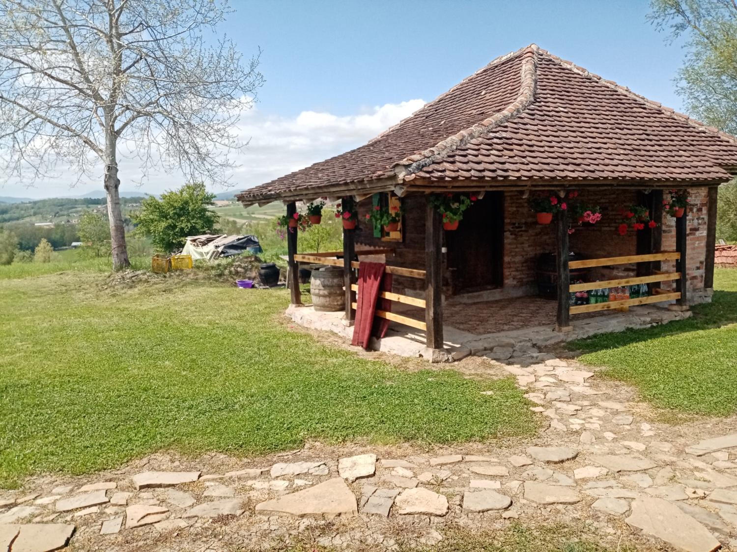 KONACI ČAKAREVIC