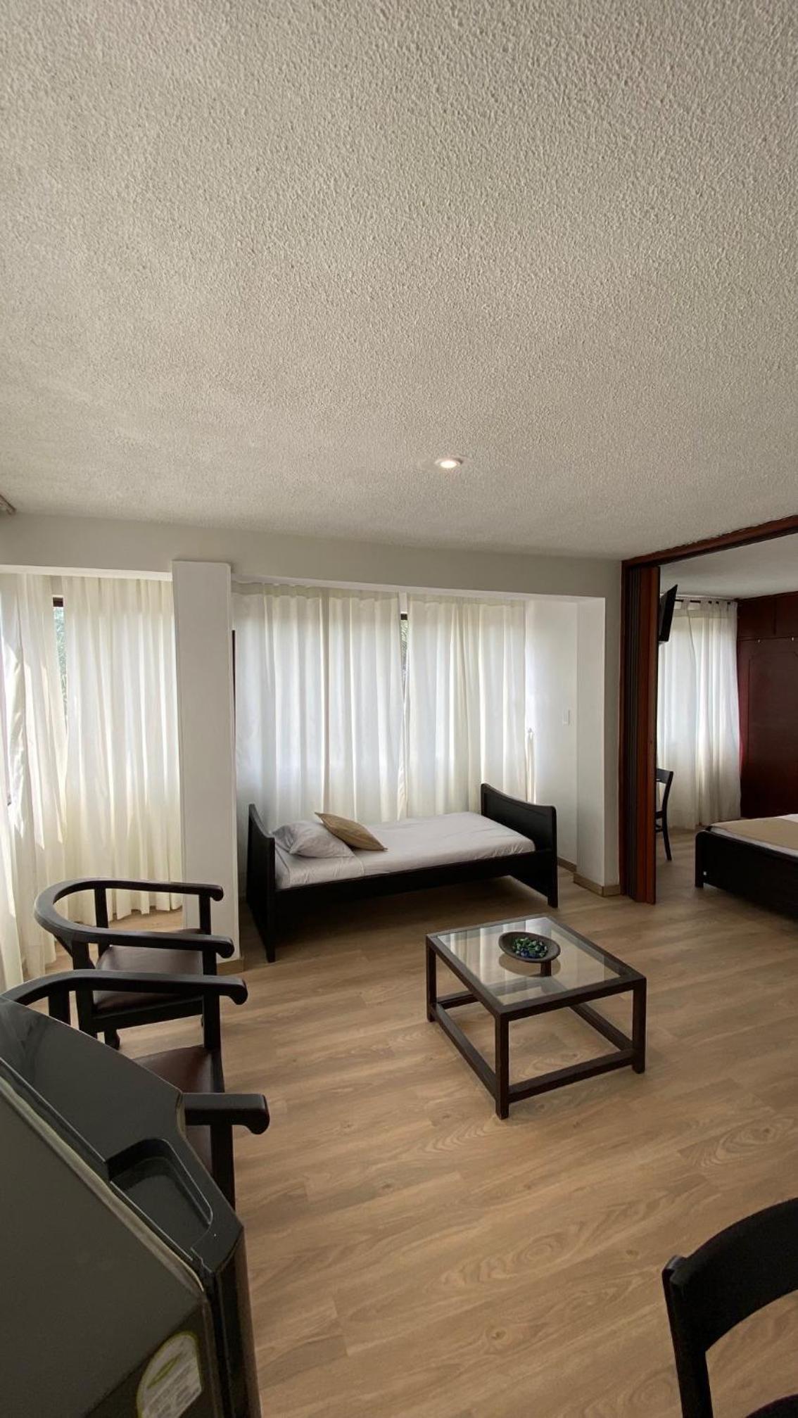 Hotel Montecarlo