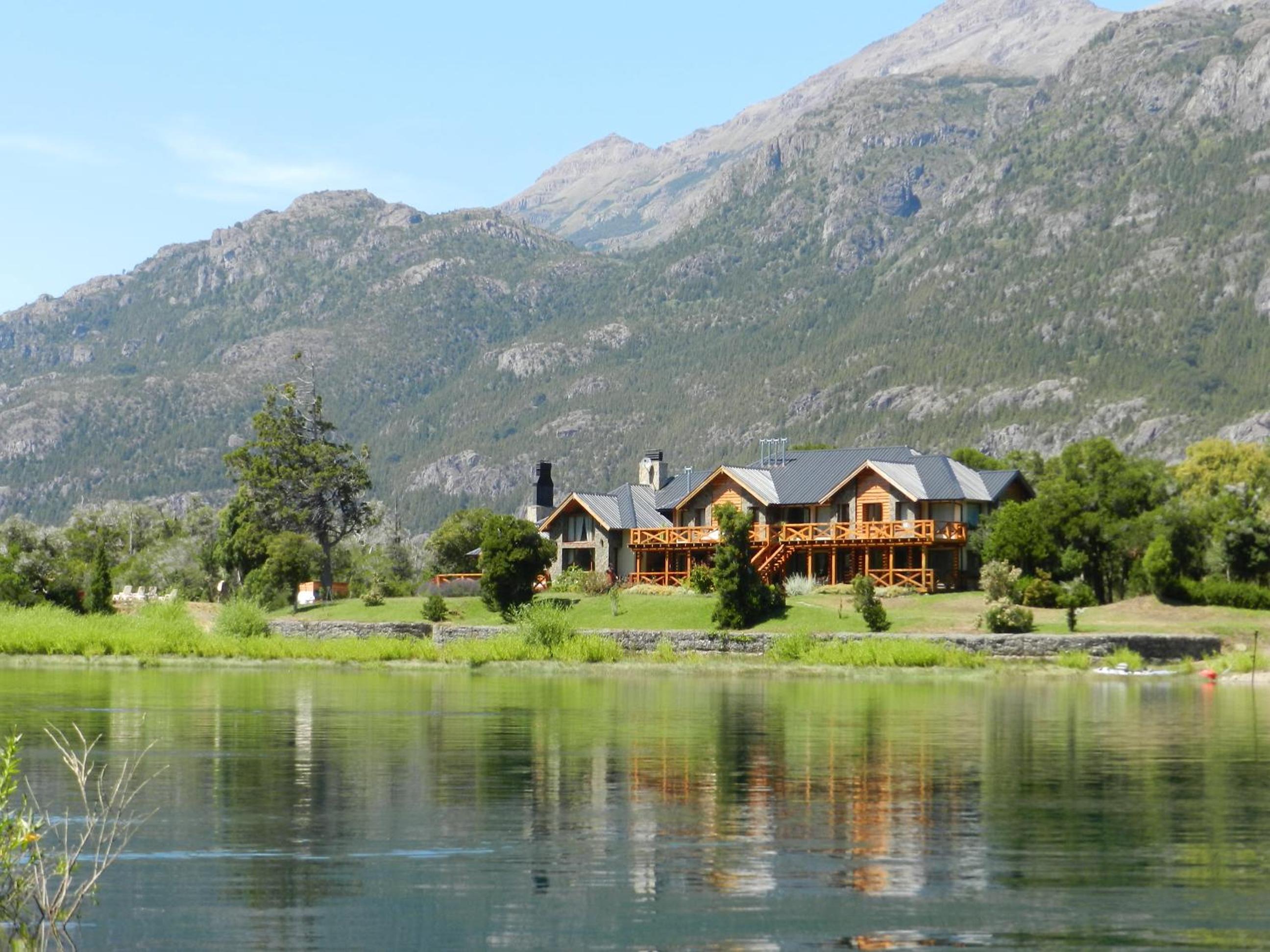 Sendero Lodge