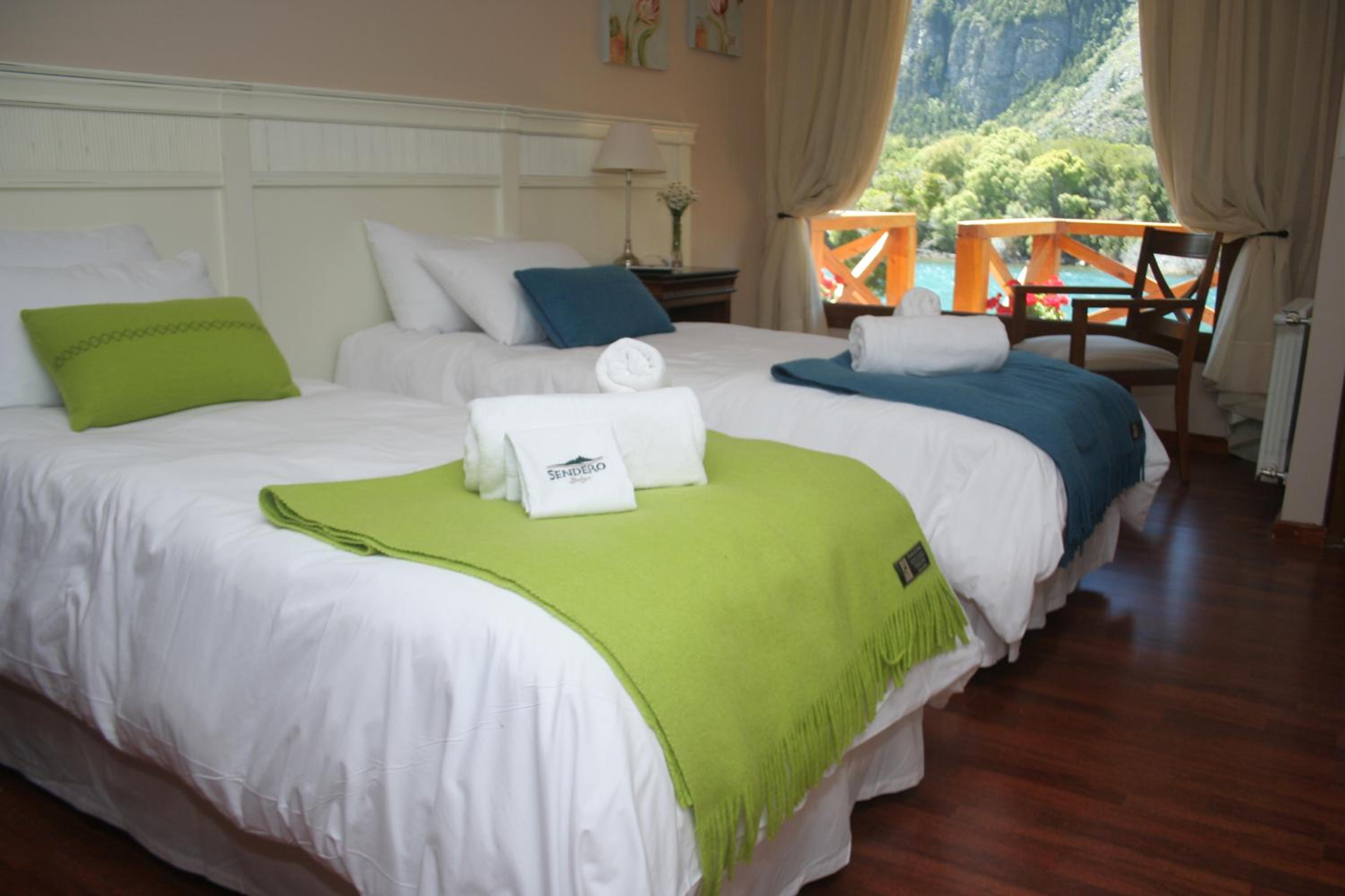 Sendero Lodge