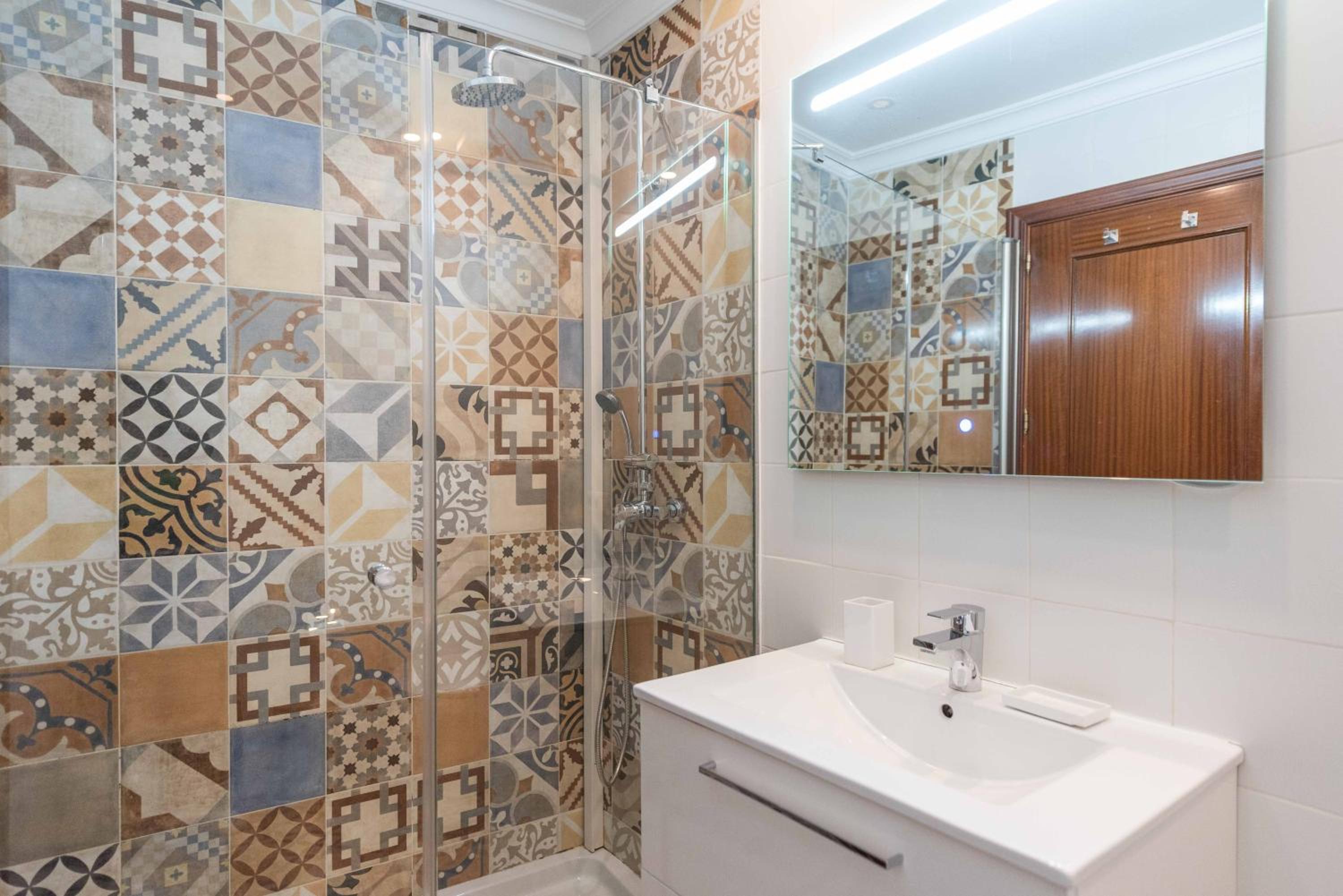 UrbanChicMalaga 2Bedroom Oasis In Historic Malaga Centre