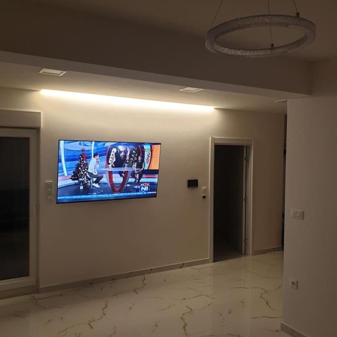 Mia Gi Luxury + Garage