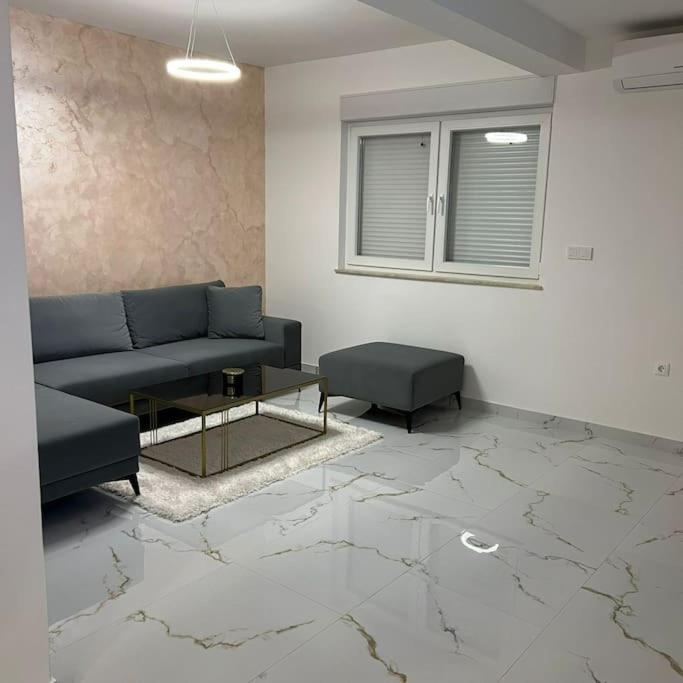 Mia Gi Luxury + Garage