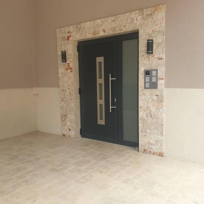 Mia Gi Luxury + Garage