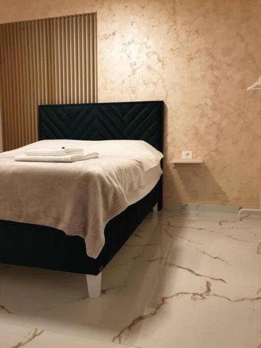 Mia Gi Luxury + Garage