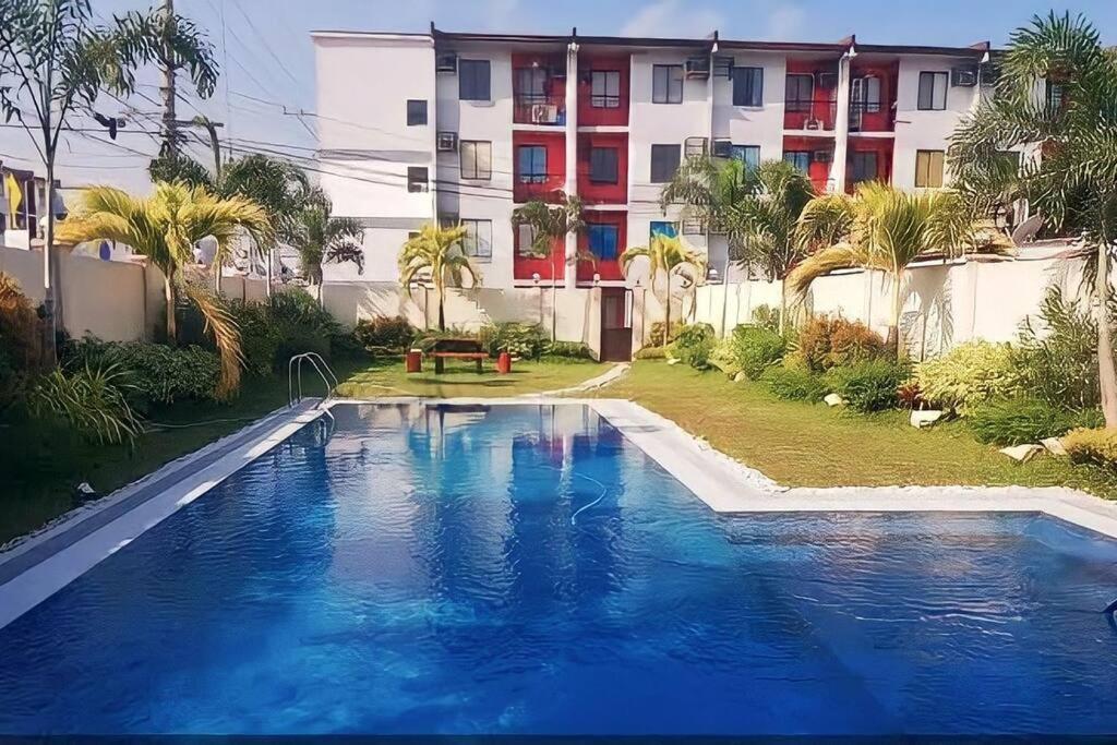 The RedRoom 1Bedroom Staycation view 4