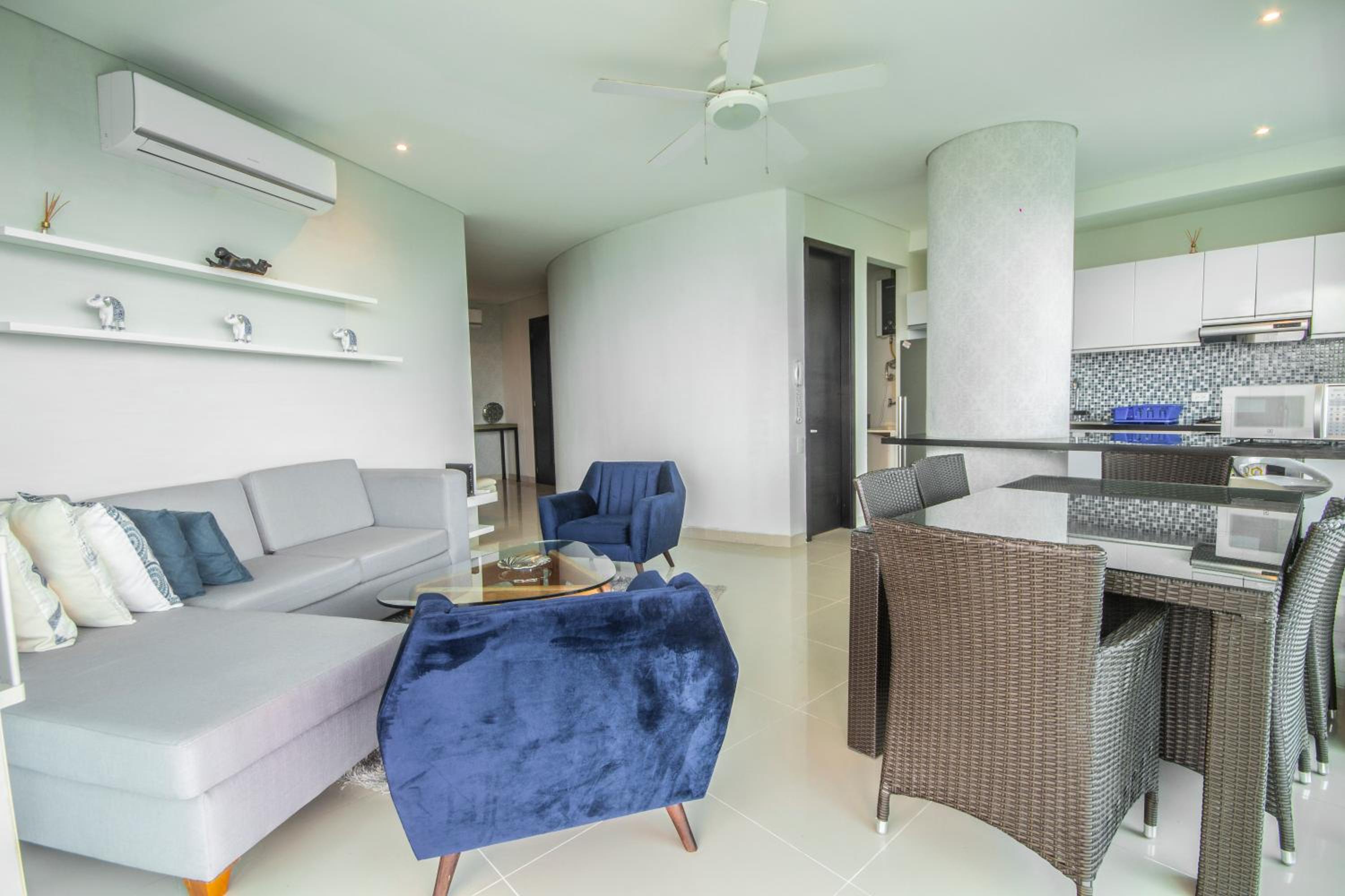 Apartamento De 3 Habitaciones En la playa - Morros Cartagena