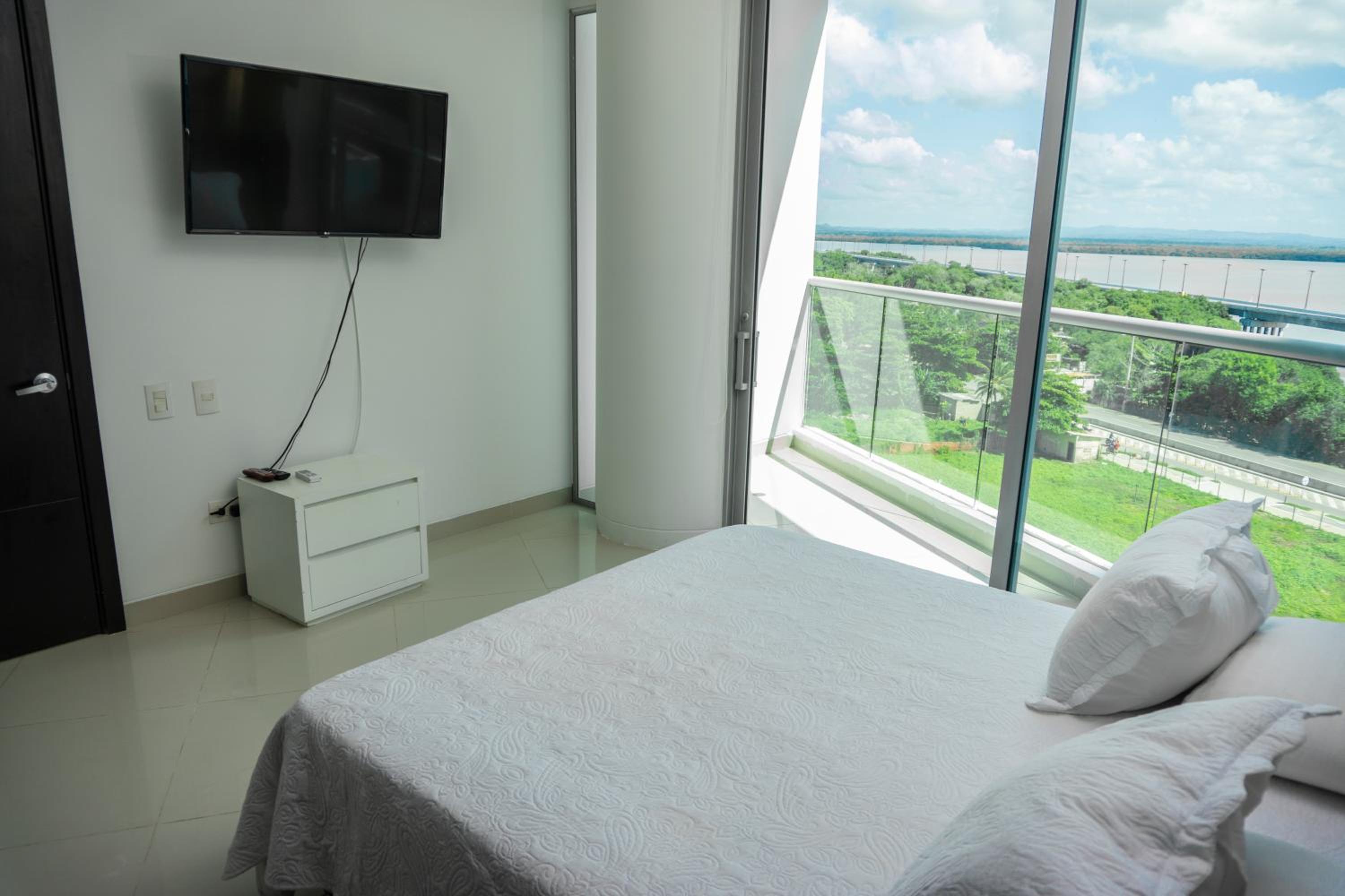 Apartamento De 3 Habitaciones En la playa - Morros Cartagena