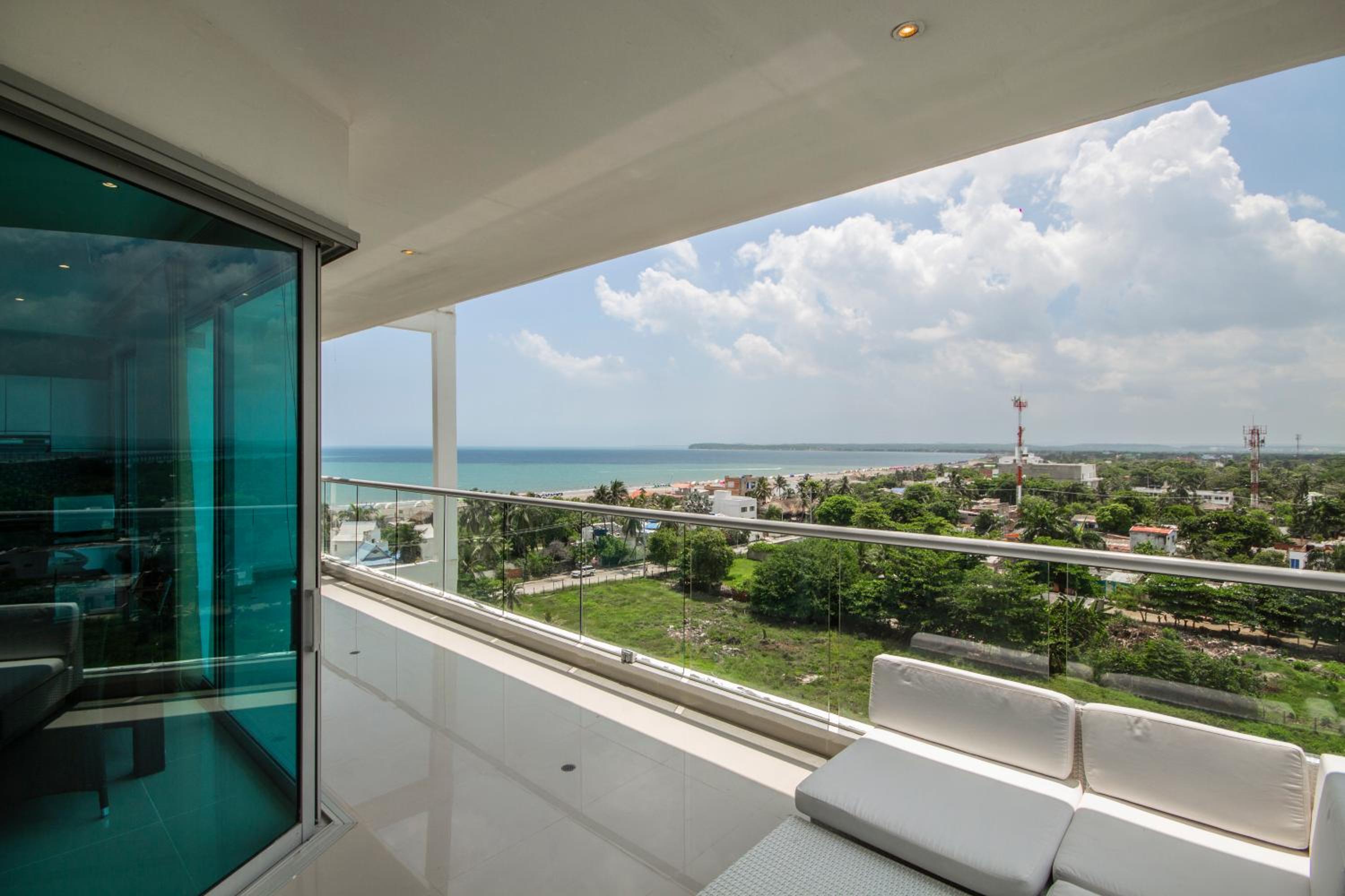 Apartamento De 3 Habitaciones En la playa - Morros Cartagena
