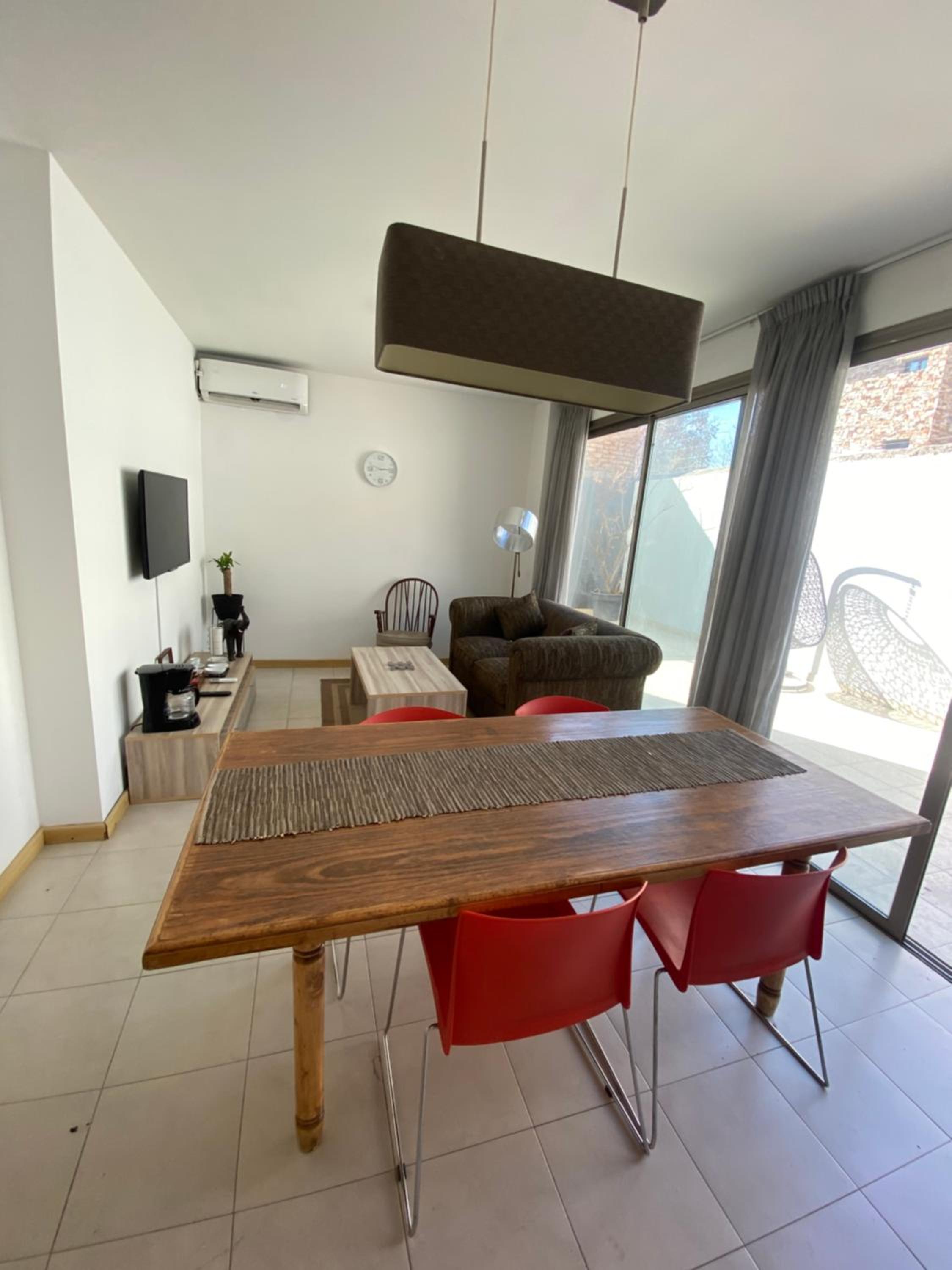 Exclusivo en PB patio, cochera, equipado,