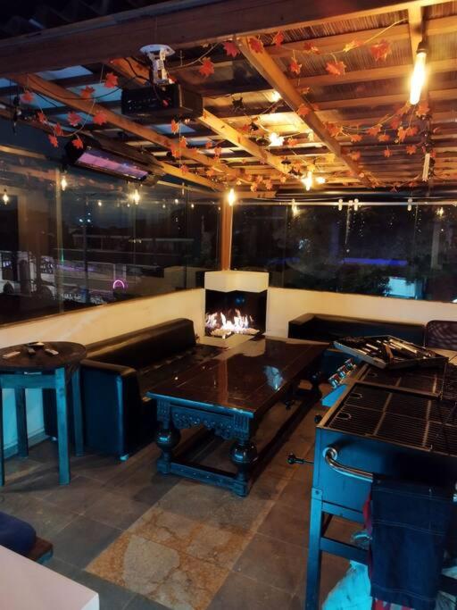 Apartamento Penthouse con Jacuzzi y Chimenea