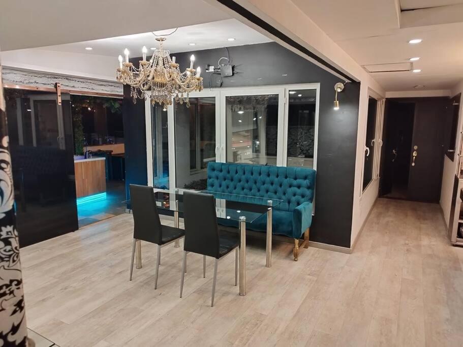 Apartamento Penthouse con Jacuzzi y Chimenea
